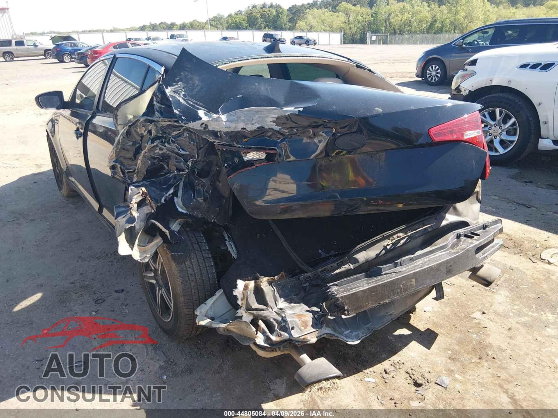 KIA OPTIMA 2011 - KNAGM4A70B5141708