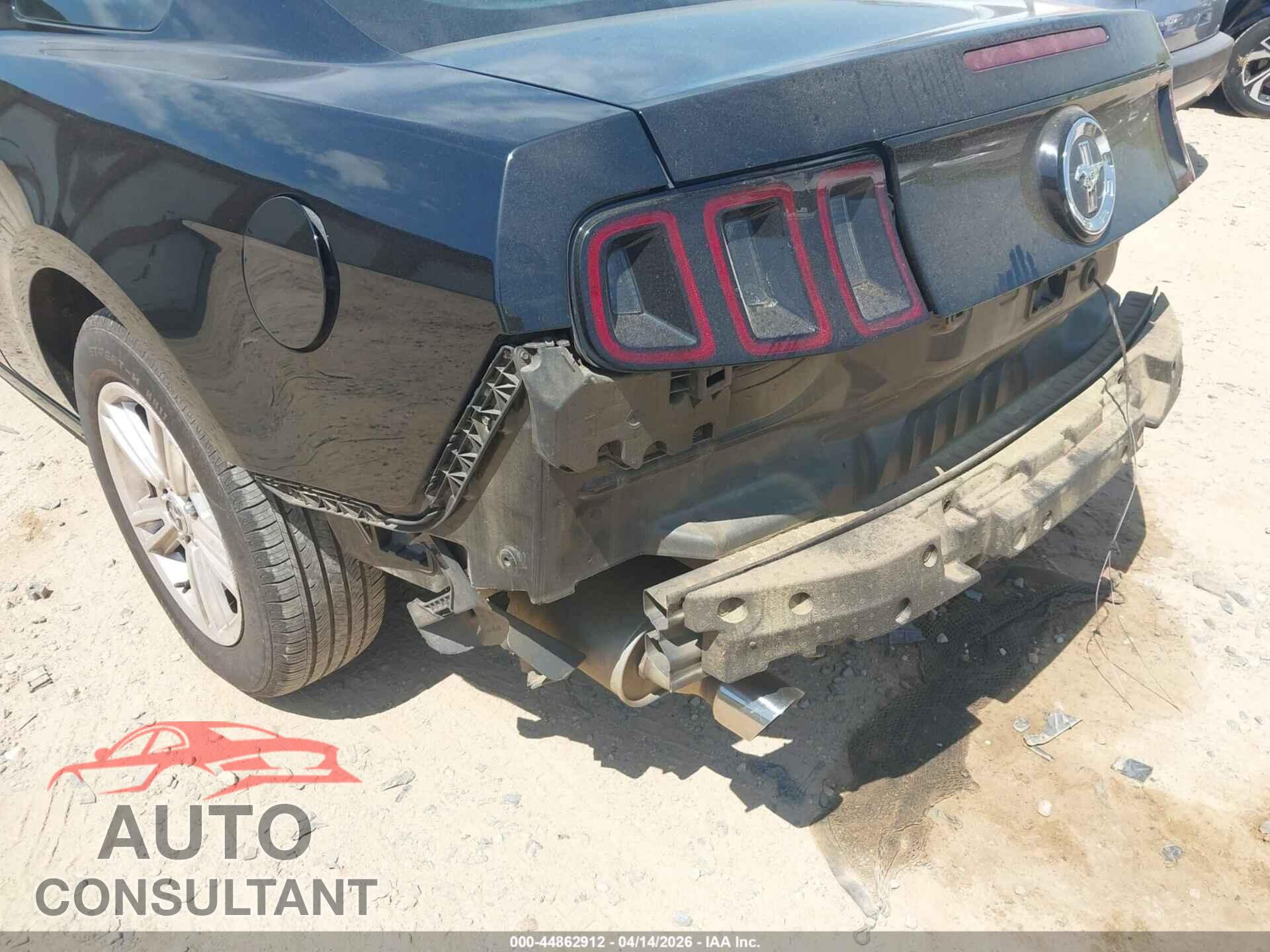 FORD MUSTANG 2014 - 1ZVBP8AM5E5324444