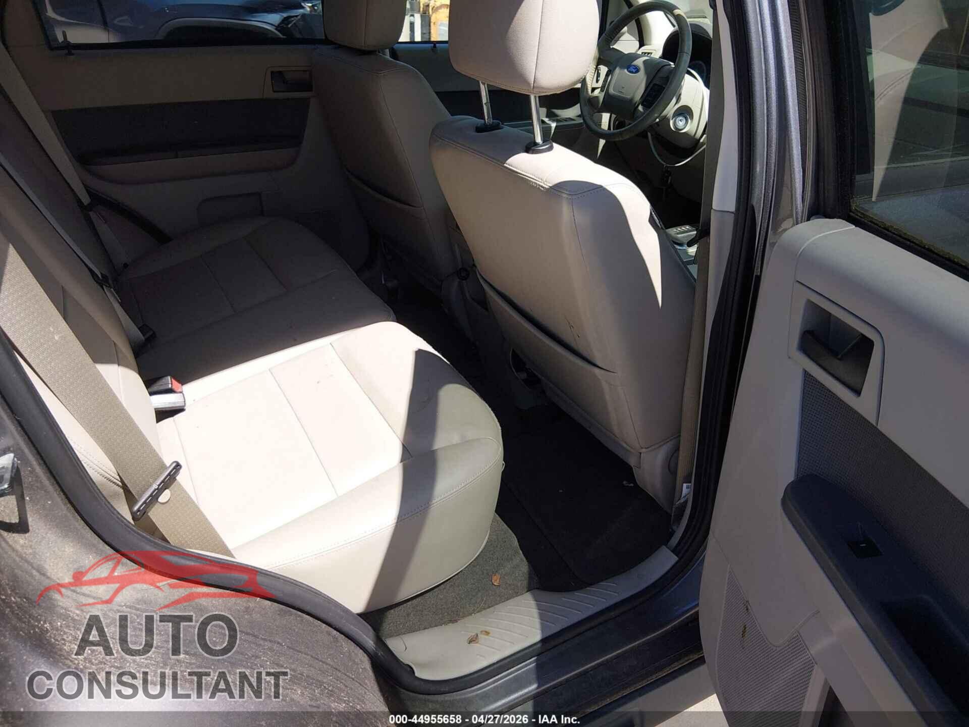 FORD ESCAPE 2009 - 1FMCU93779KD04809