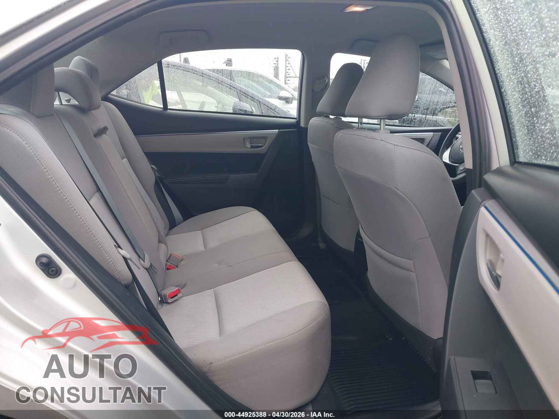 TOYOTA COROLLA 2015 - 2T1BURHE0FC325084