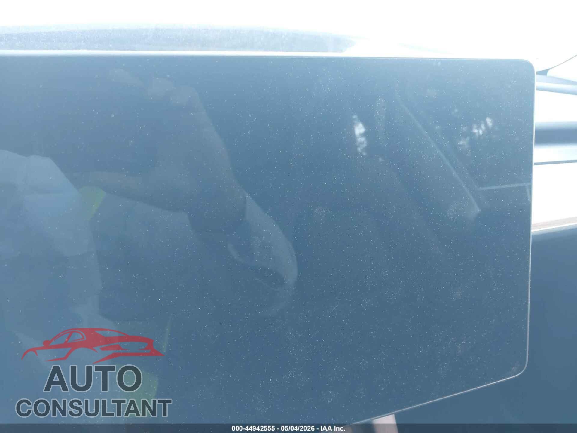 TESLA MODEL Y 2023 - 7SAYGDEE8PA056094