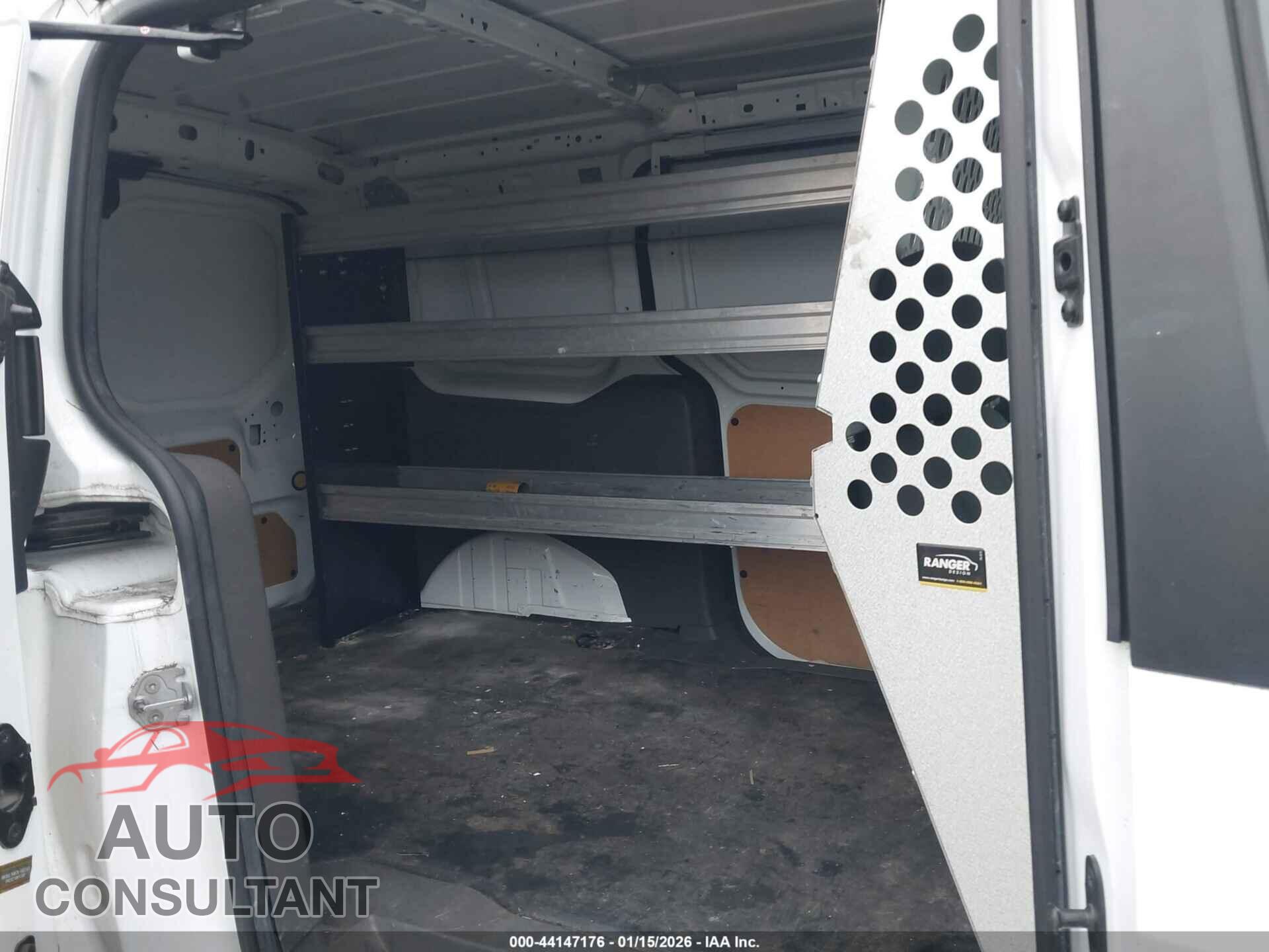 FORD TRANSIT CONNECT 2020 - NM0LS7E21L1464355