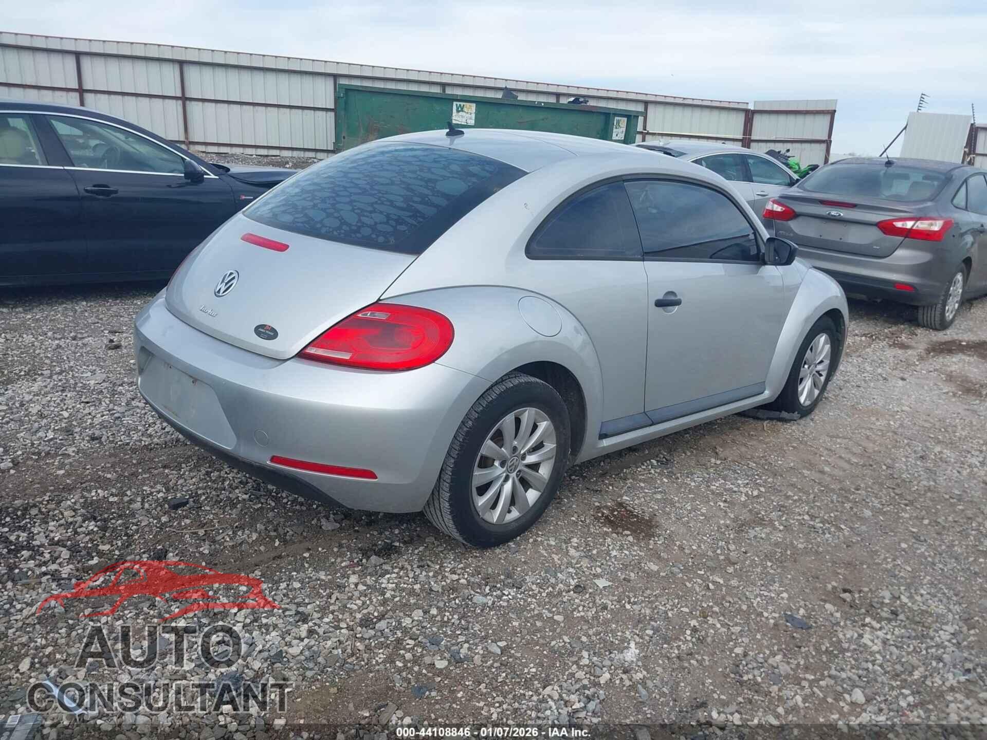 VOLKSWAGEN BEETLE 2016 - 3VWF17AT3GM620953