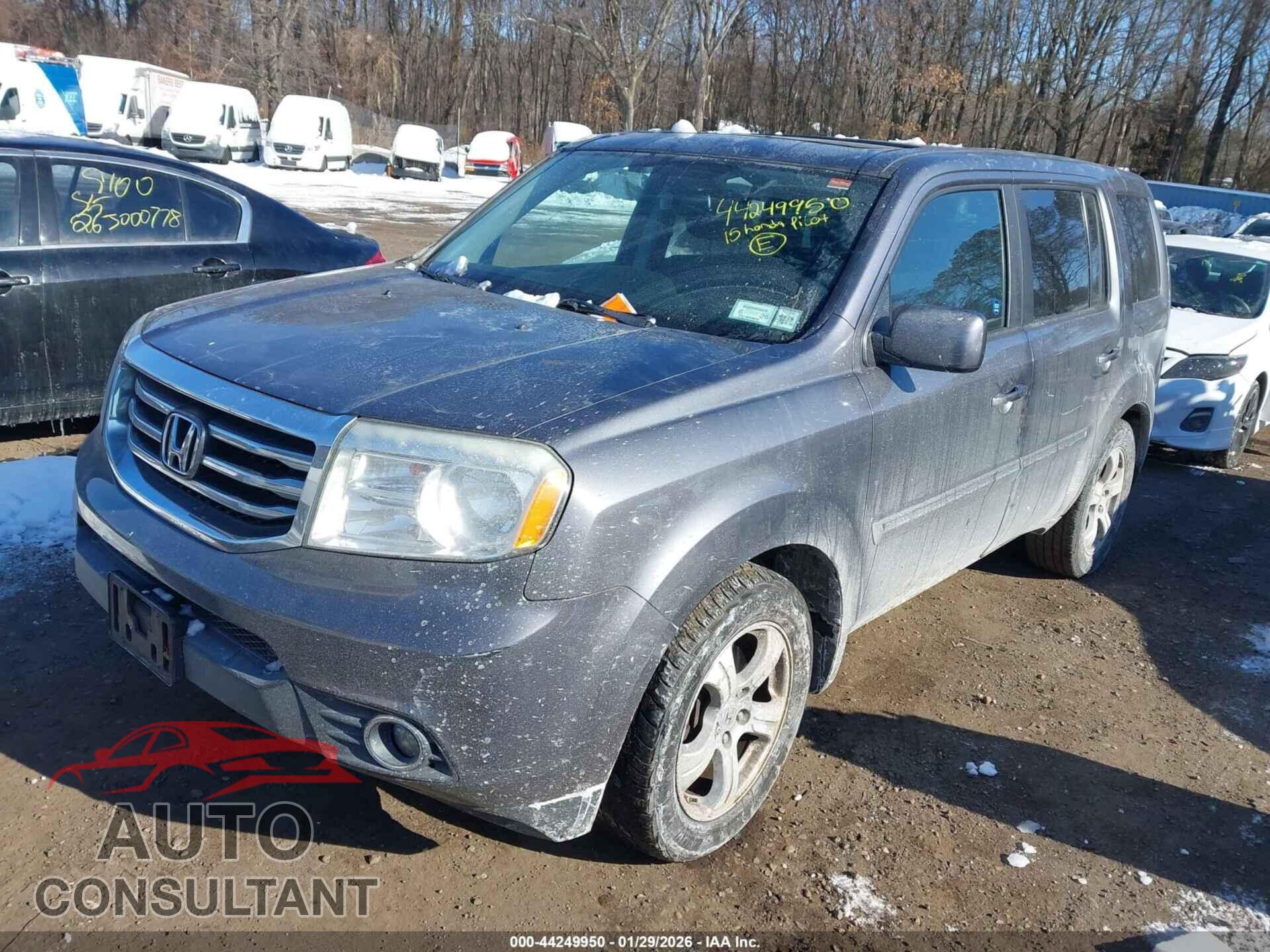 HONDA PILOT 2015 - 5FNYF4H57FB043012