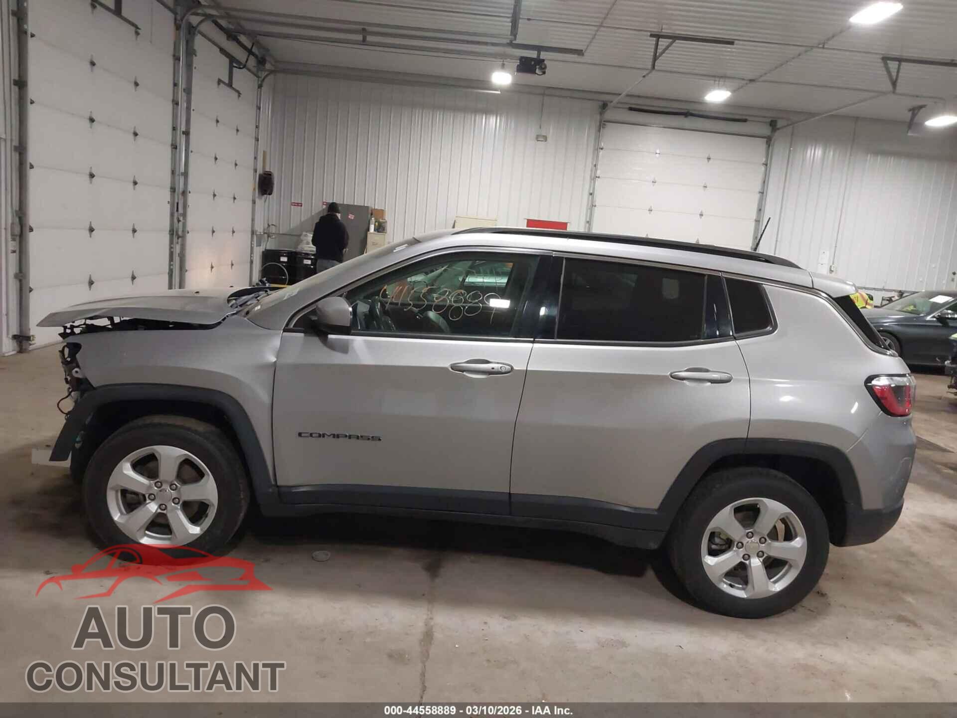 JEEP COMPASS 2019 - 3C4NJDBB9KT661816