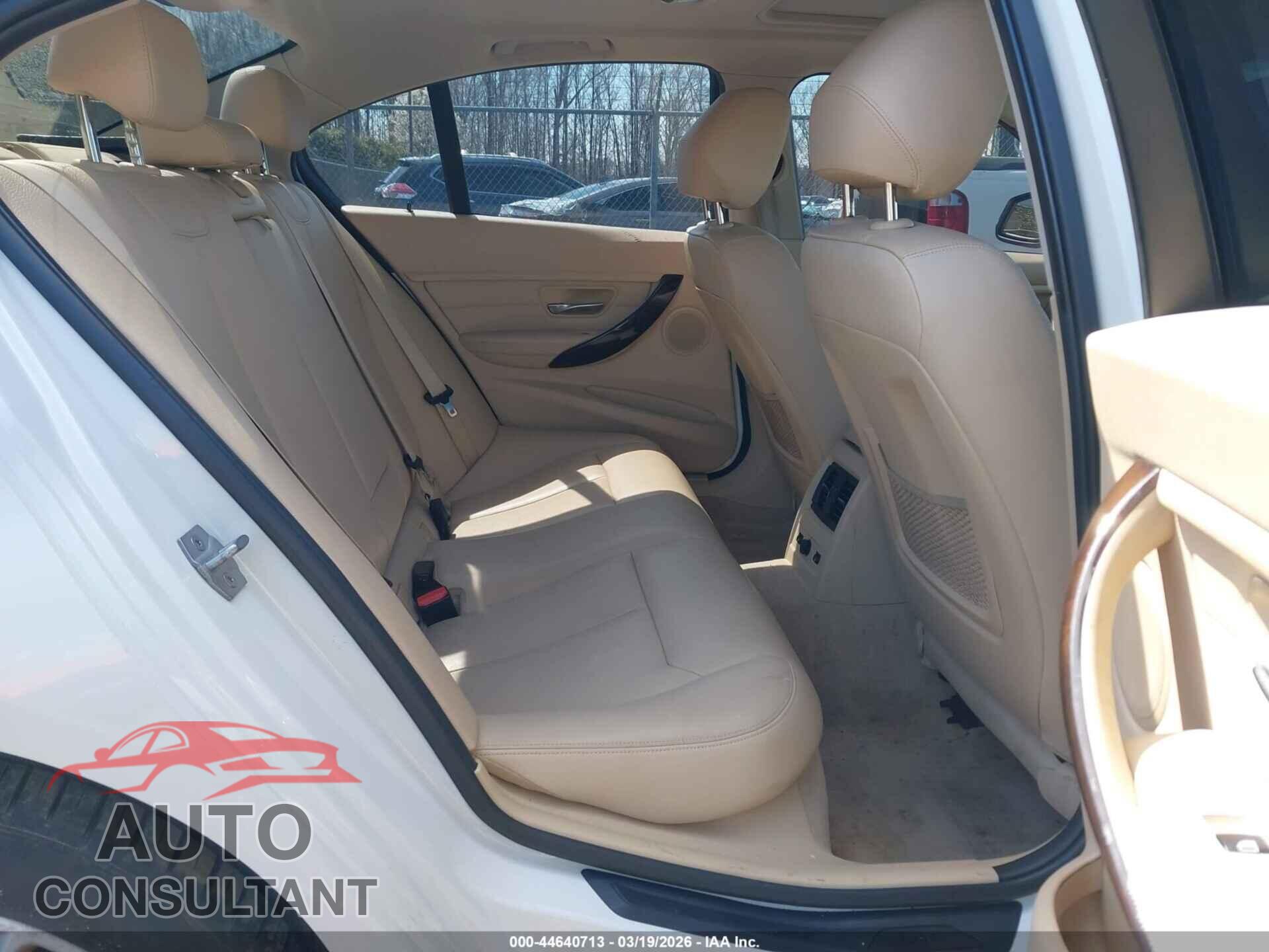 BMW 328I 2015 - WBA3B3G55FNT17954
