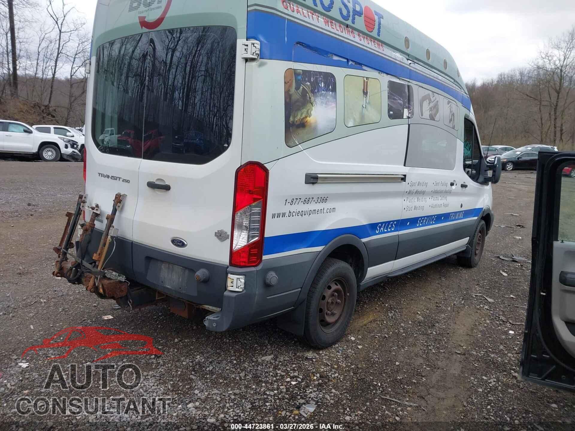 FORD TRANSIT-250 2015 - 1FTNR2XG0FKA06369