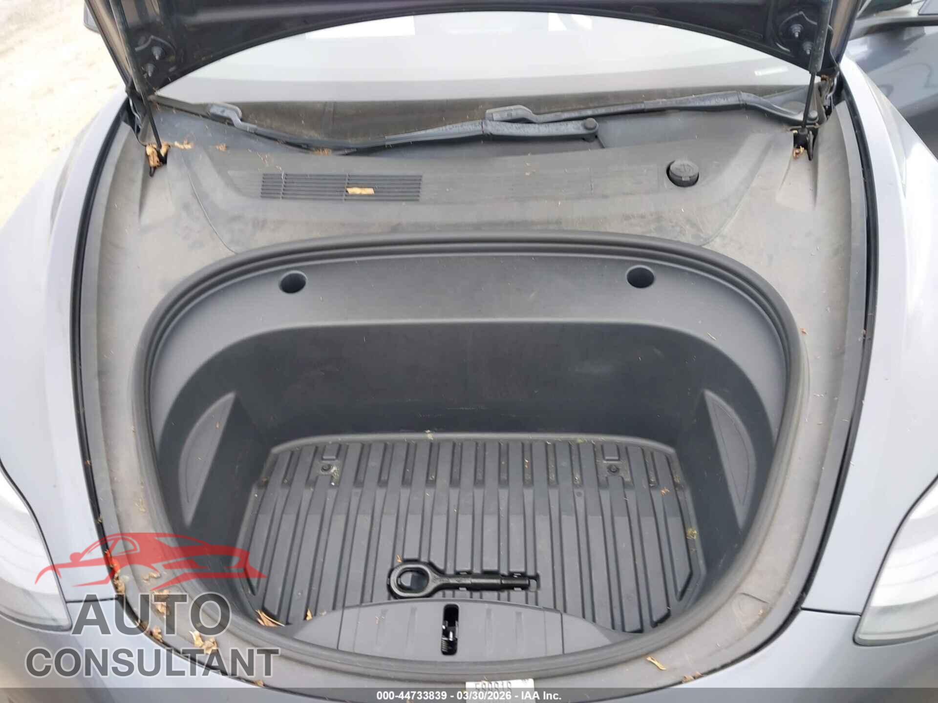 TESLA MODEL 3 2021 - 5YJ3E1EA1MF877495