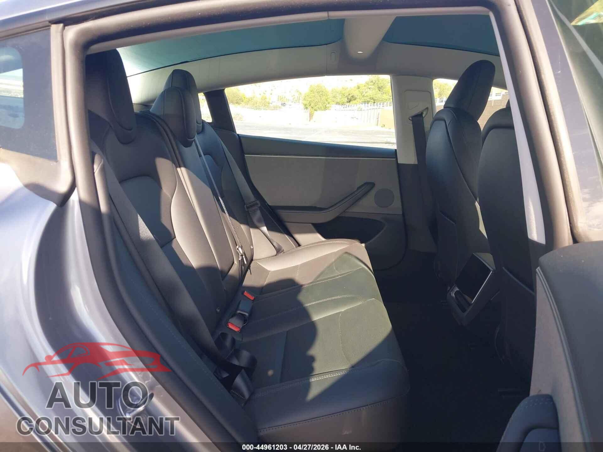 TESLA MODEL 3 2026 - 5YJ3E1EA2TF149859