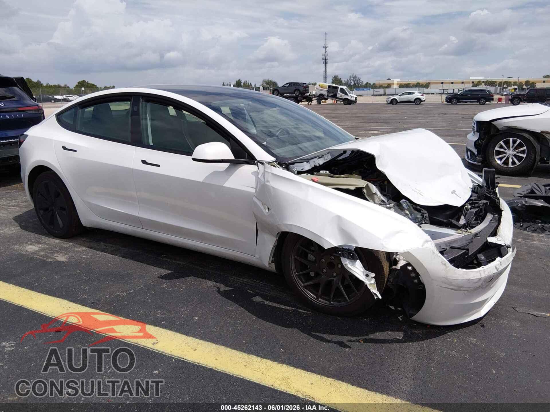 TESLA MODEL 3 2025 - 5YJ3E1EAXSF923435