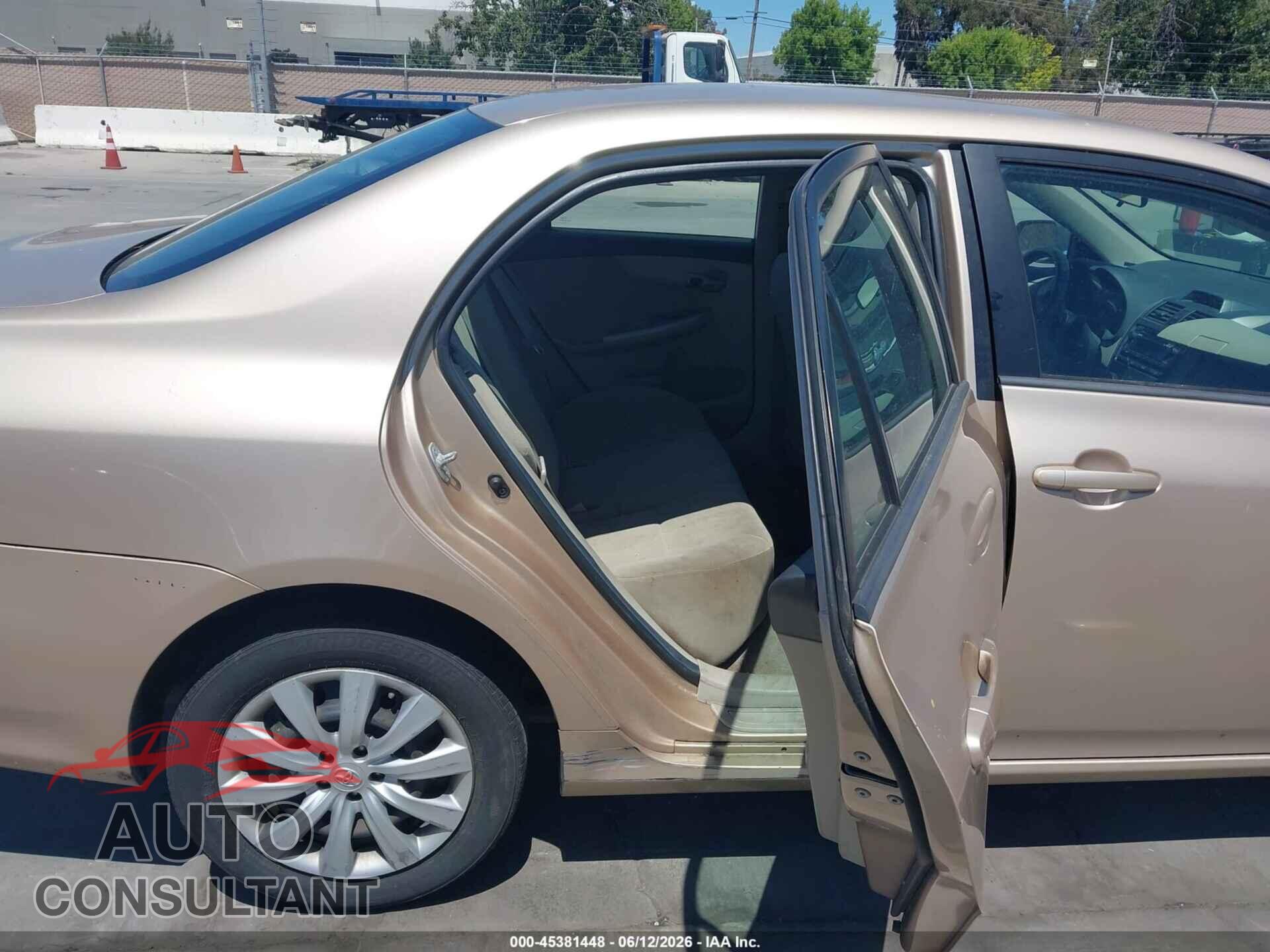 TOYOTA COROLLA 2012 - 2T1BU4EE2CC827906