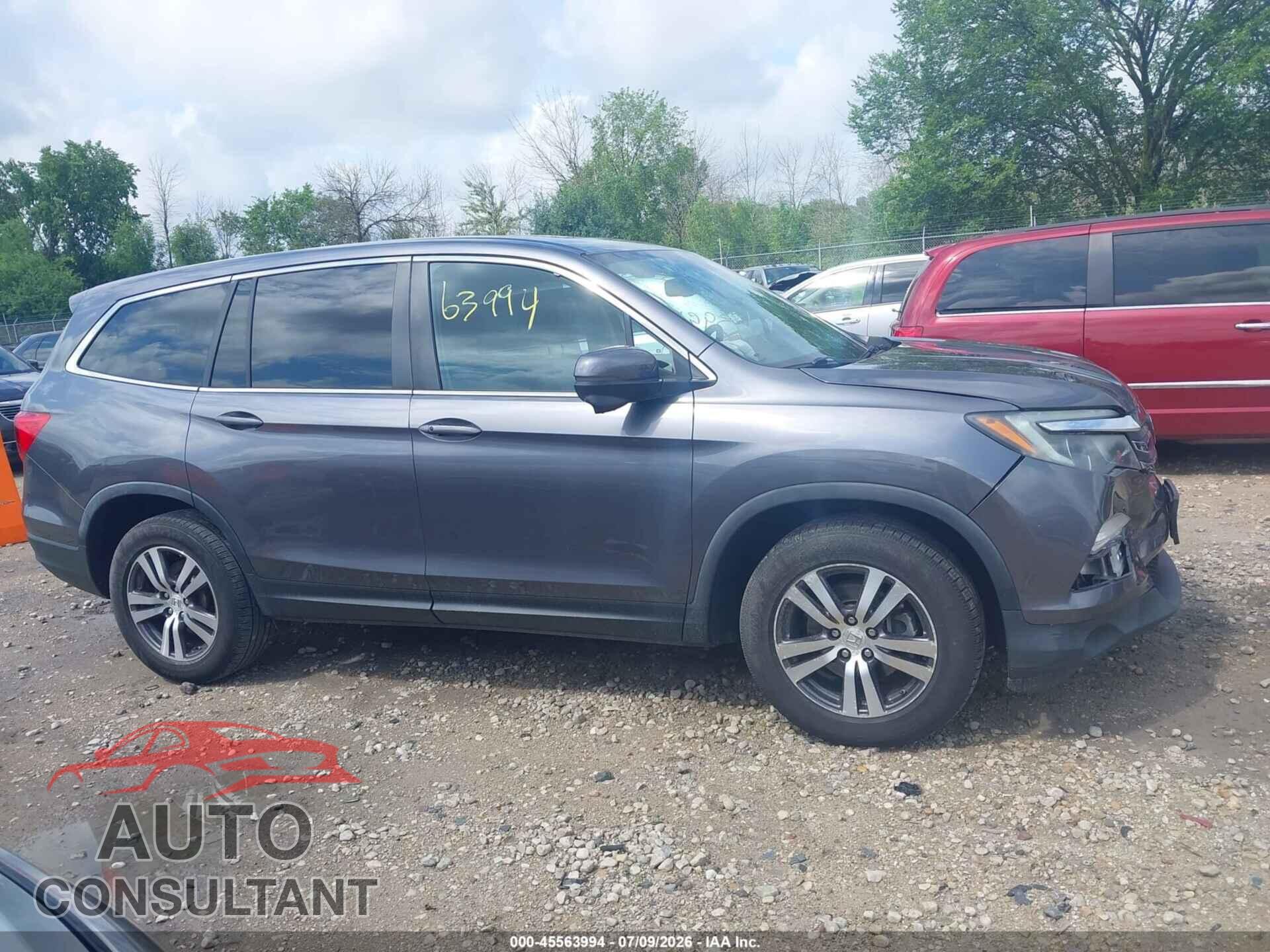 HONDA PILOT 2017 - 5FNYF6H8XHB007095