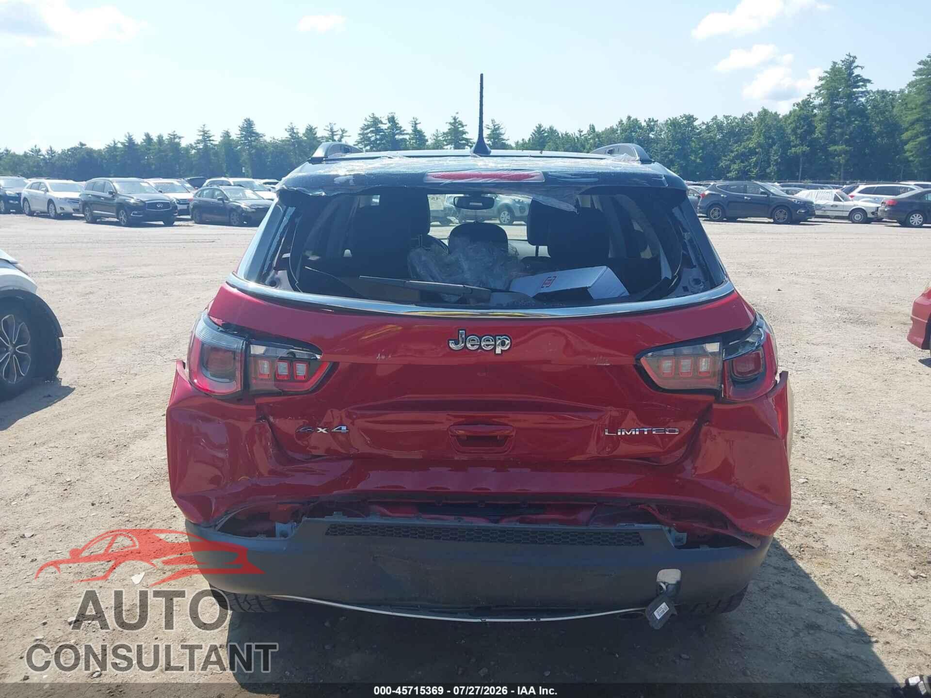 JEEP COMPASS 2018 - 3C4NJDCB8JT112010