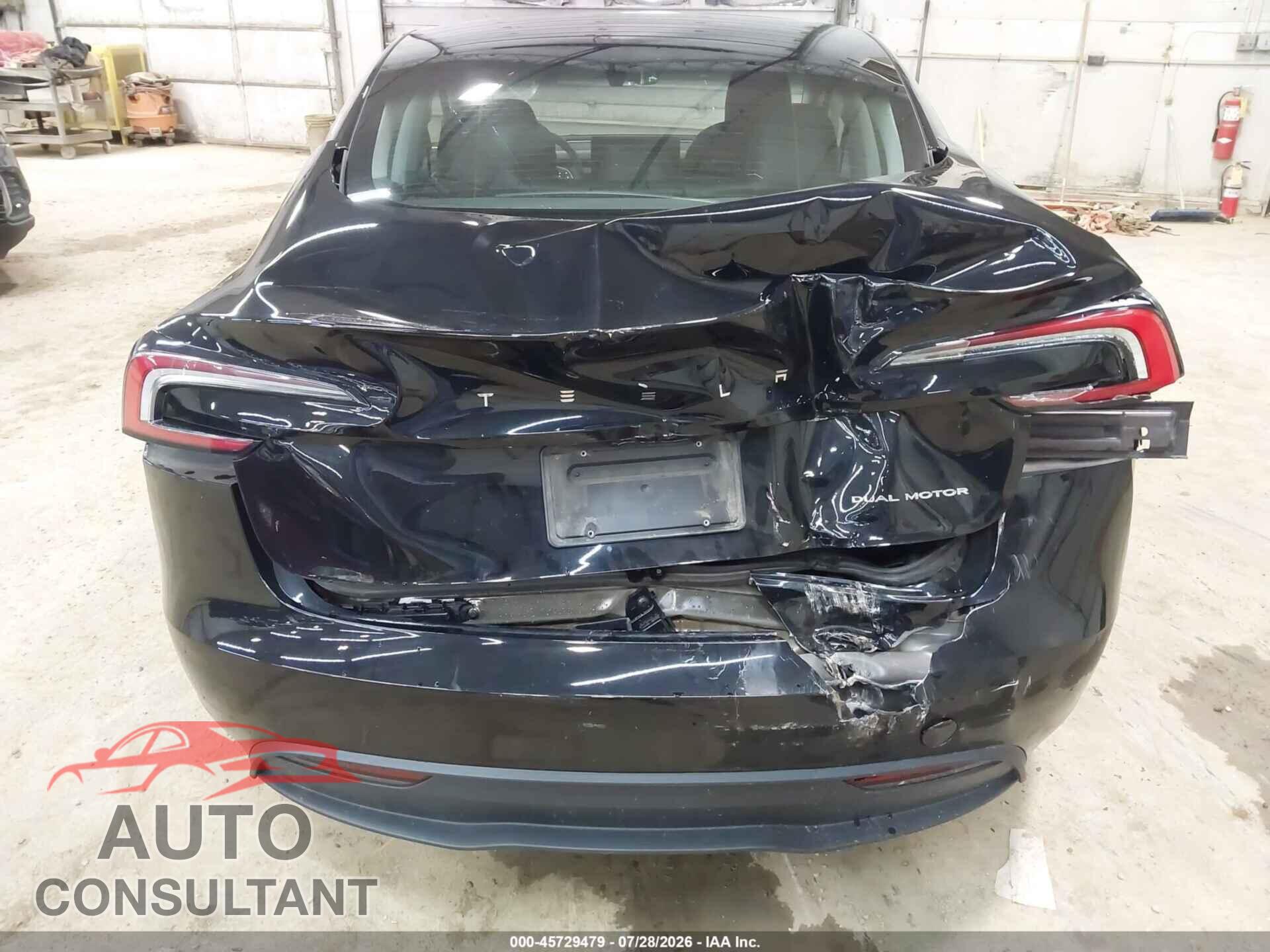 TESLA MODEL 3 2024 - 5YJ3E1EBXRF740250