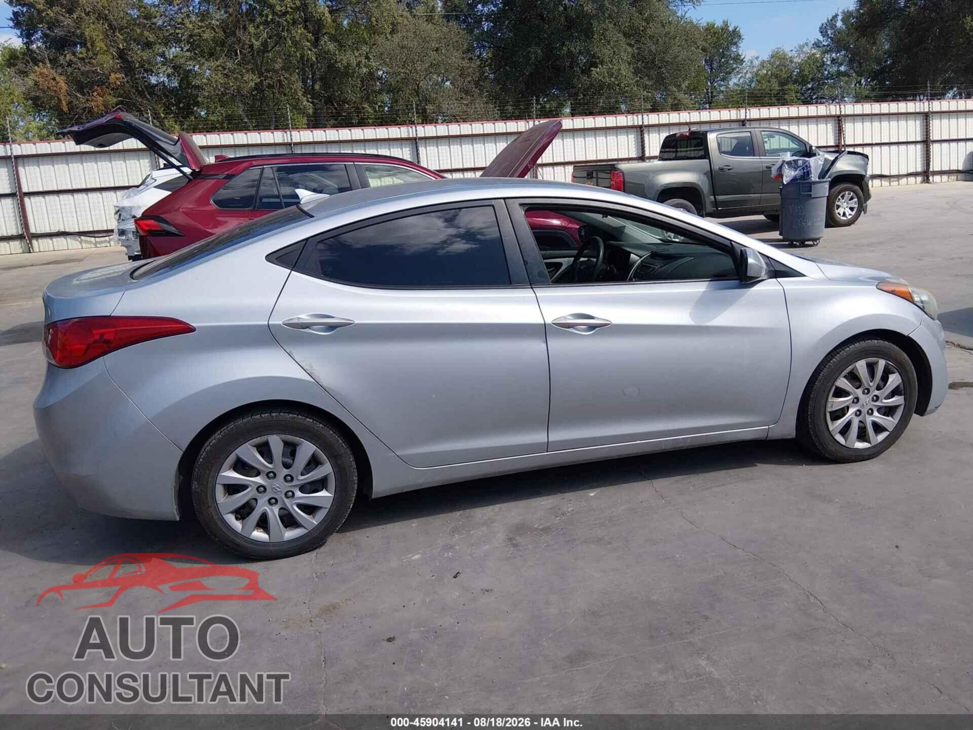 HYUNDAI ELANTRA 2013 - 5NPDH4AE1DH211082