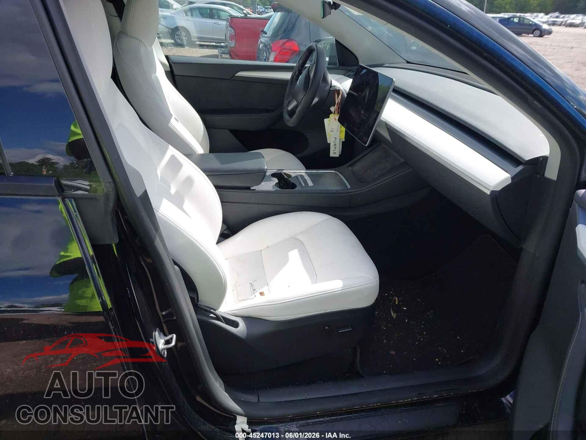 TESLA MODEL Y 2023 - 7SAYGAEE2PF766089