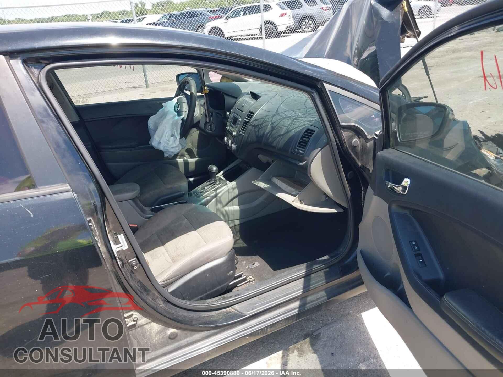 KIA FORTE 2015 - KNAFX4A67F5372329