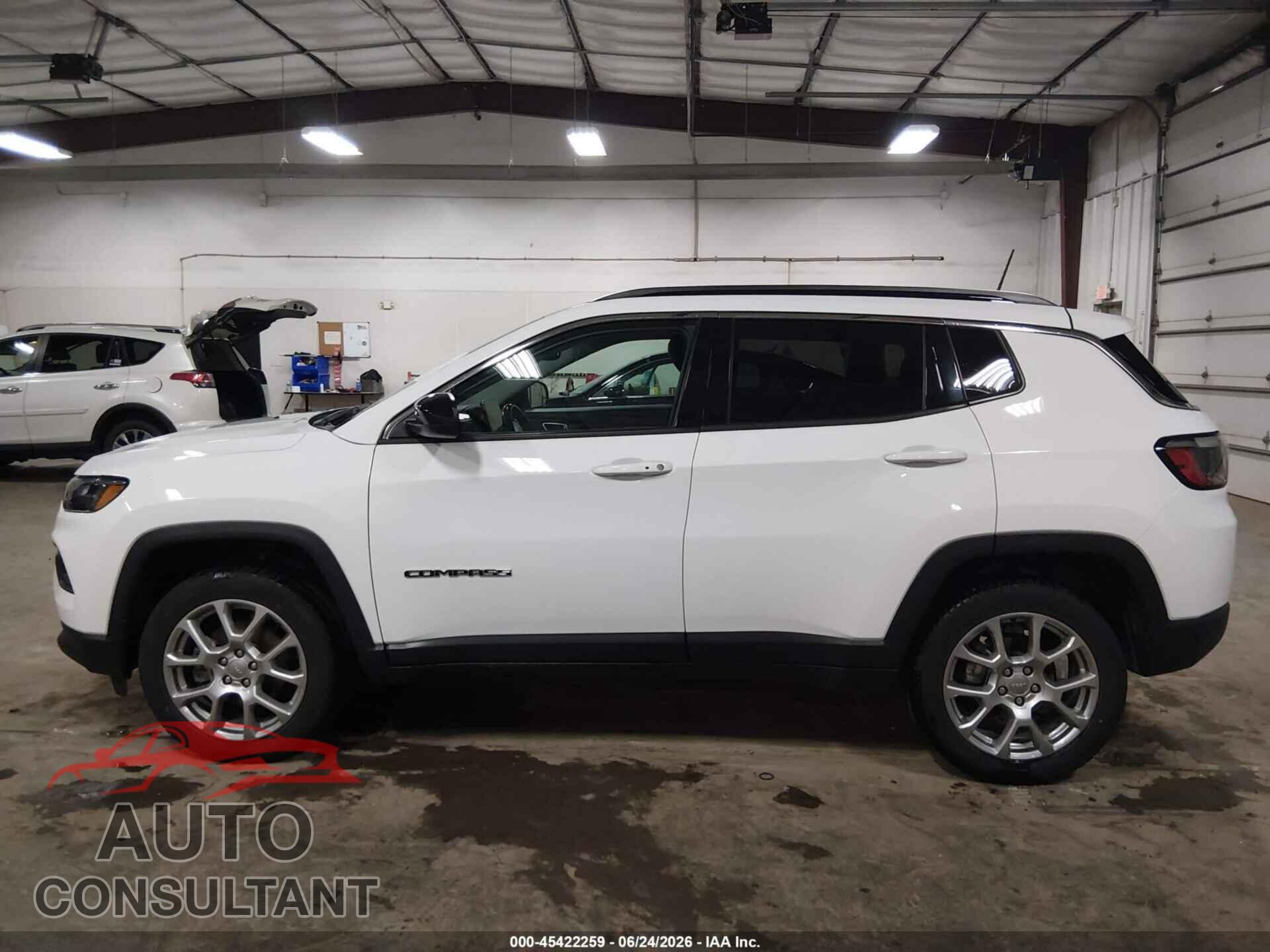 JEEP COMPASS 2022 - 3C4NJDFB7NT184706