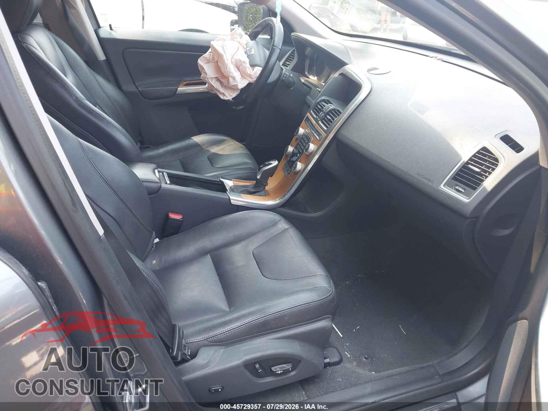 VOLVO XC60 2017 - YV440MDU1H2074448