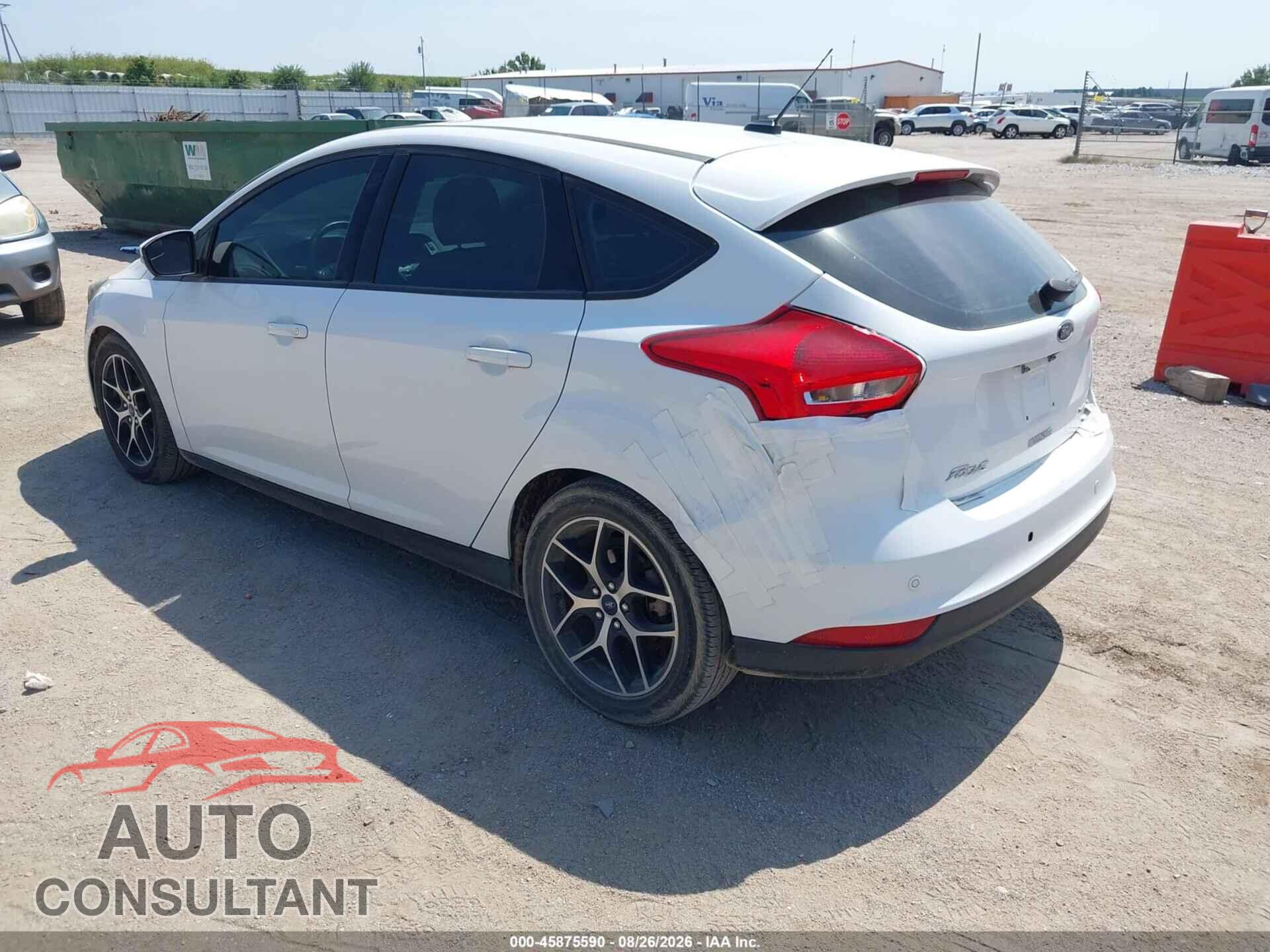FORD FOCUS 2017 - 1FADP3M28HL229911