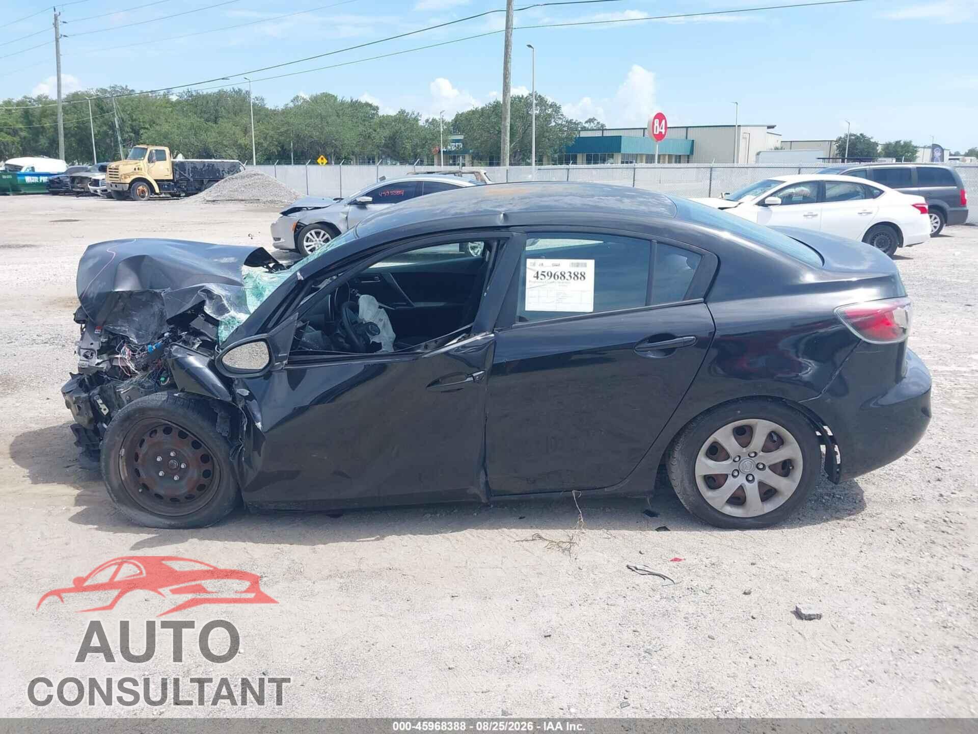 MAZDA MAZDA3 2013 - JM1BL1U73D1832770