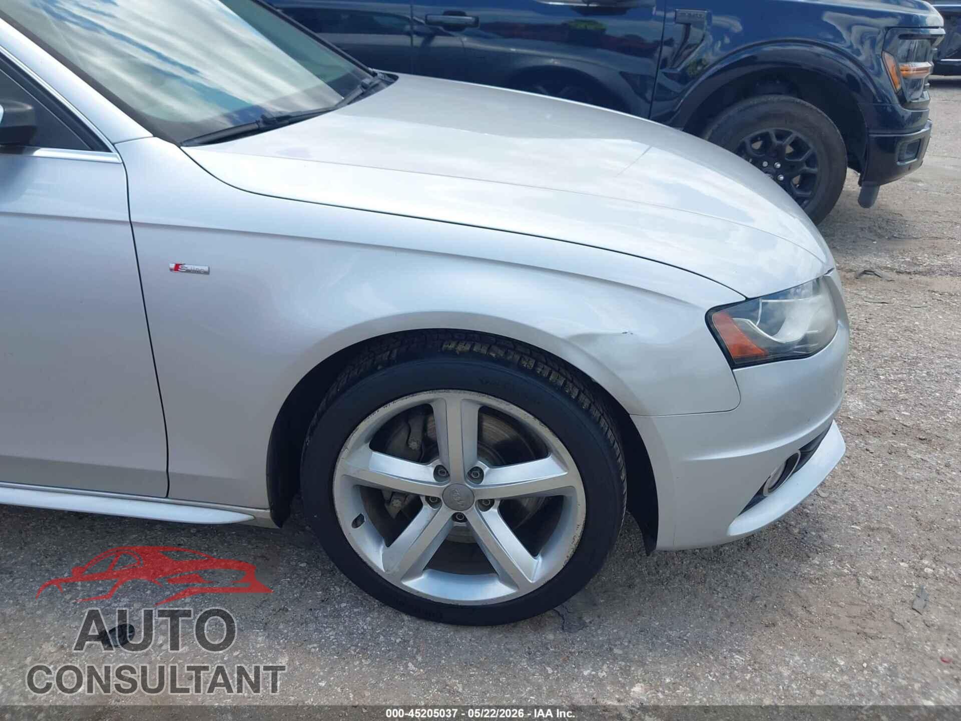 AUDI A4 2012 - WAUFFAFL3CA057594