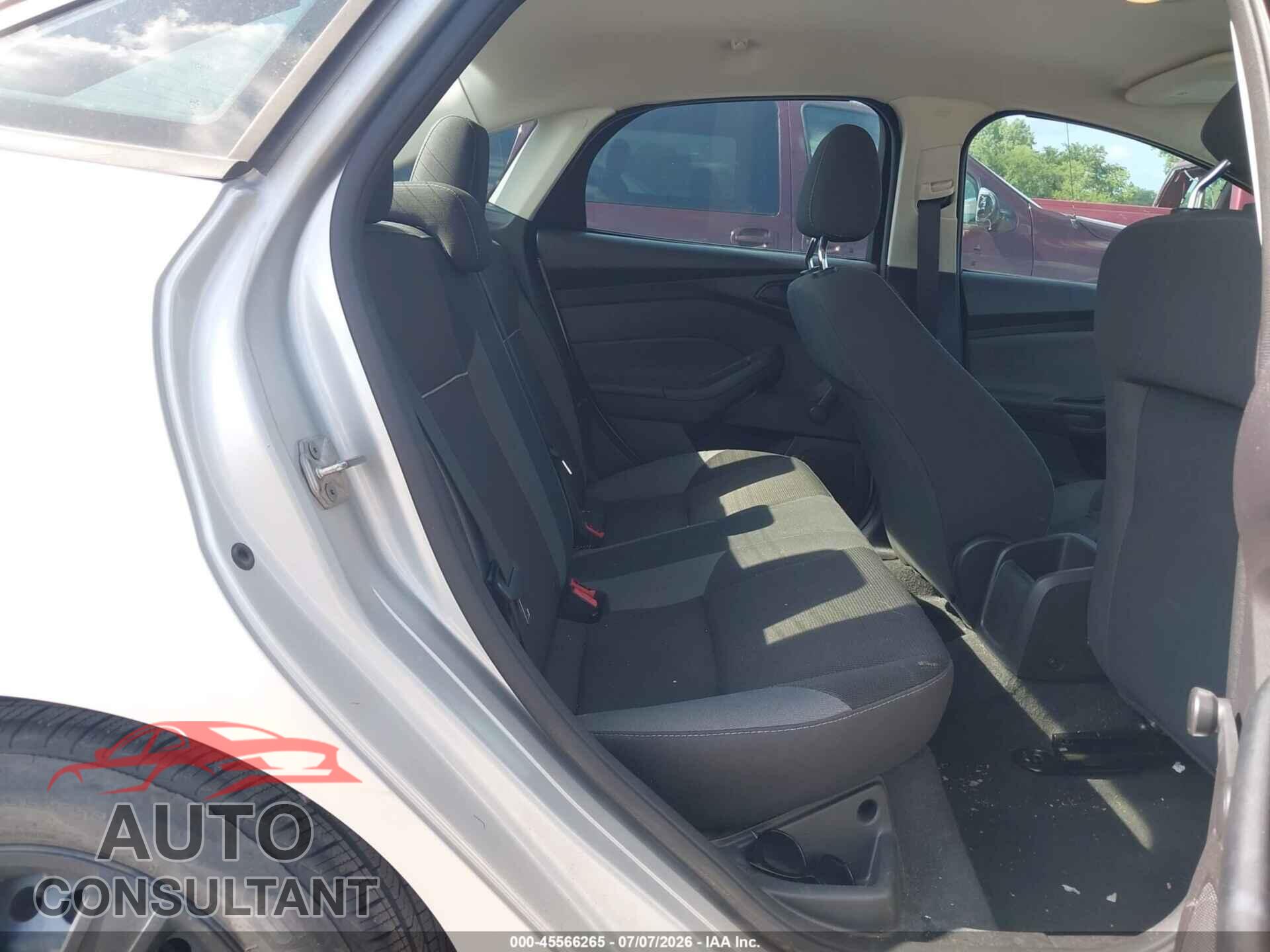 FORD FOCUS 2014 - 1FADP3E20EL271421