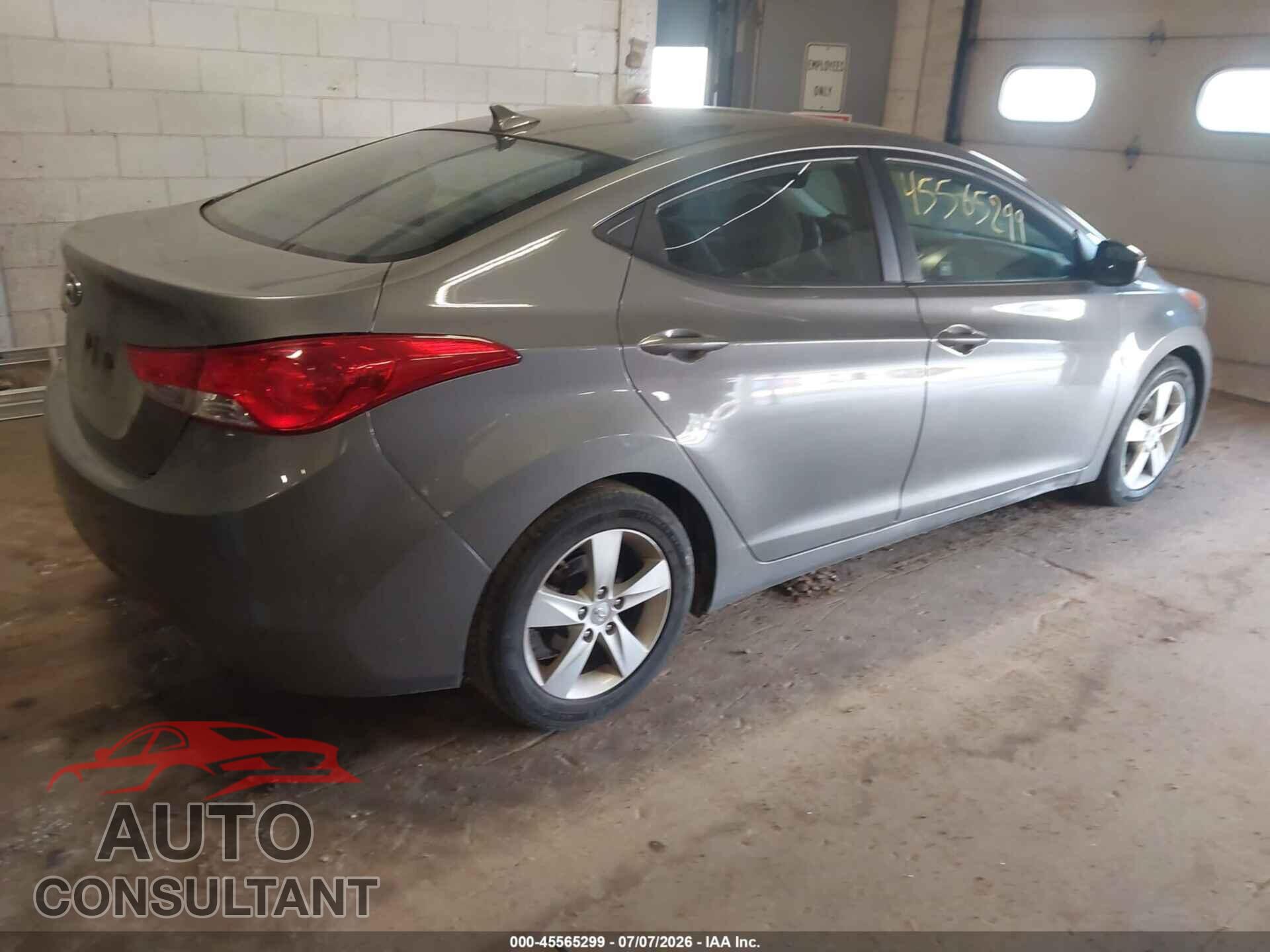 HYUNDAI ELANTRA 2013 - 5NPDH4AE5DH383633