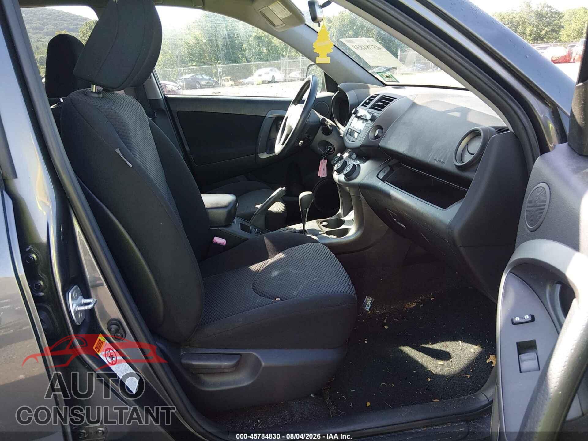 TOYOTA RAV4 2009 - JTMBF32V39D011629