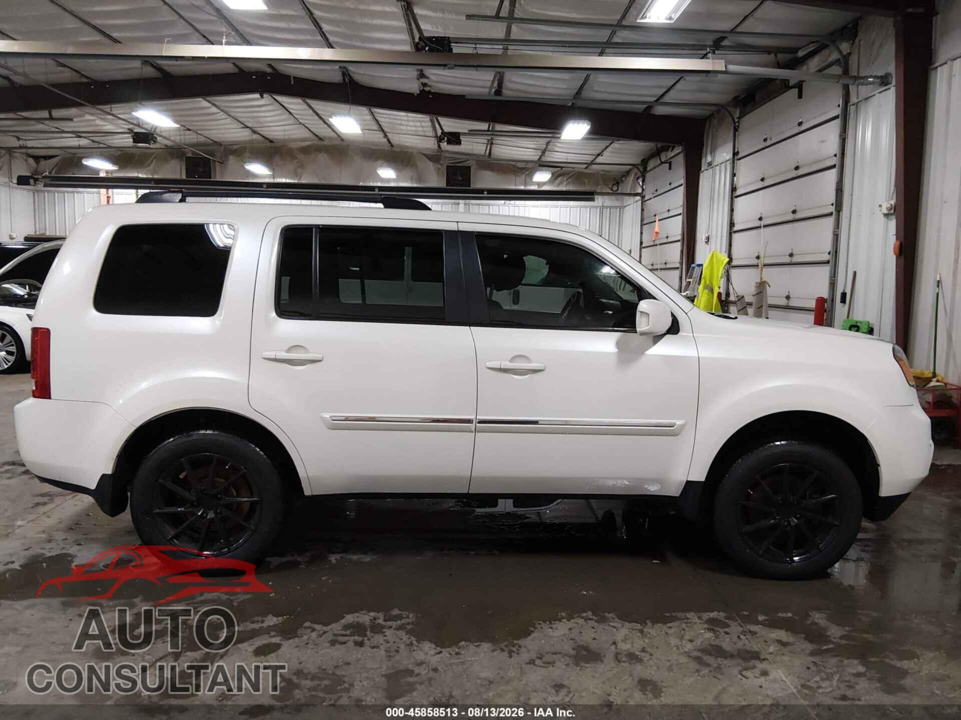 HONDA PILOT 2015 - 5FNYF4H94FB024713