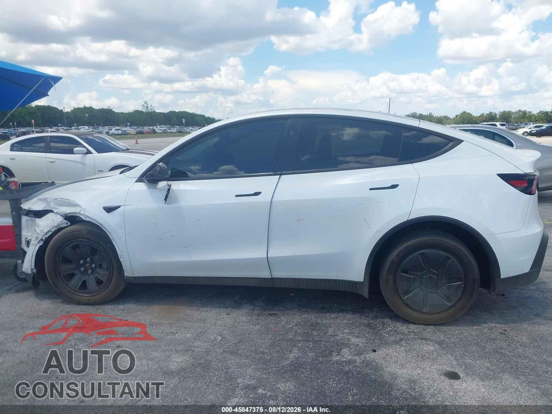 TESLA MODEL Y 2026 - 7SAYGDEE9TA640997