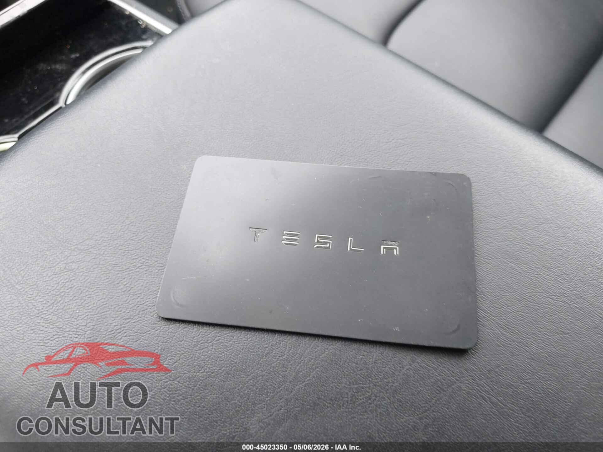 TESLA MODEL 3 2018 - 5YJ3E1EA7JF030718