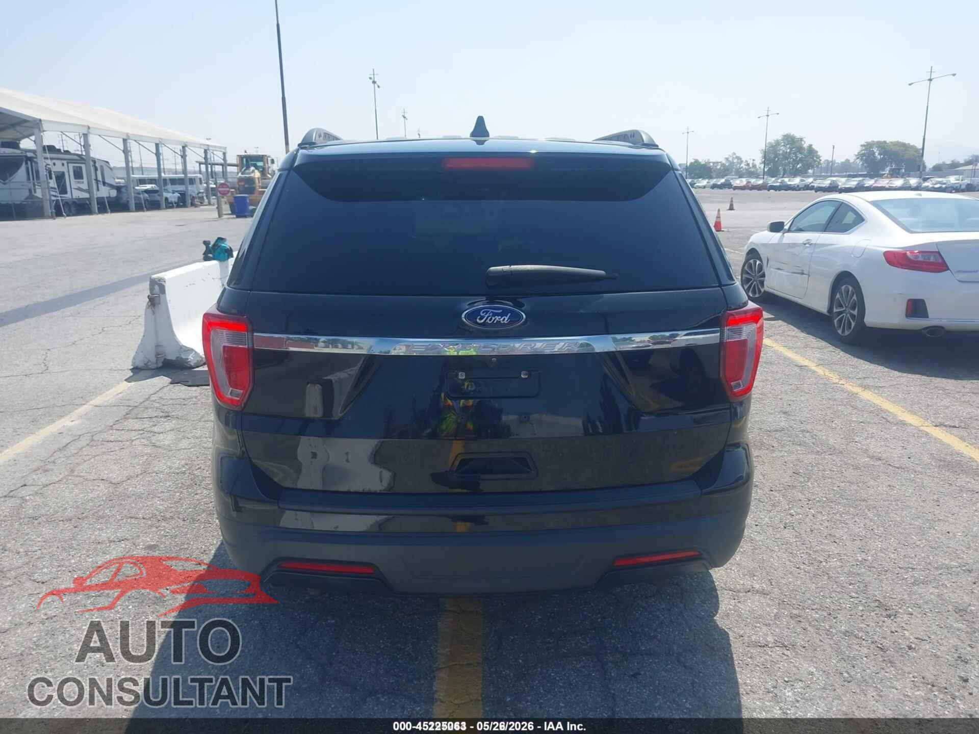 FORD EXPLORER 2018 - 1FM5K7B87JGB95160