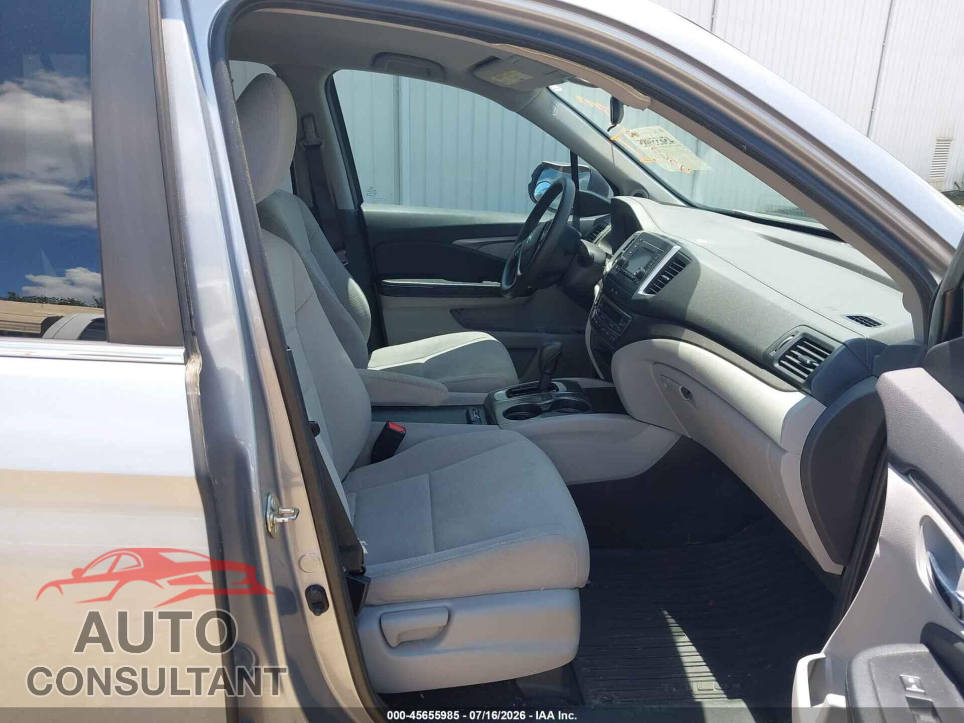 HONDA PILOT 2017 - 5FNYF5H10HB007572