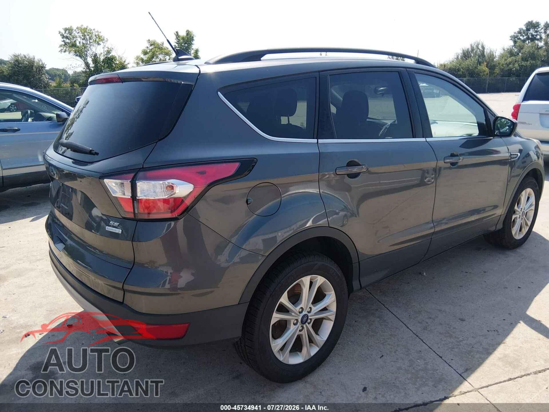 FORD ESCAPE 2018 - 1FMCU0GD7JUC48228