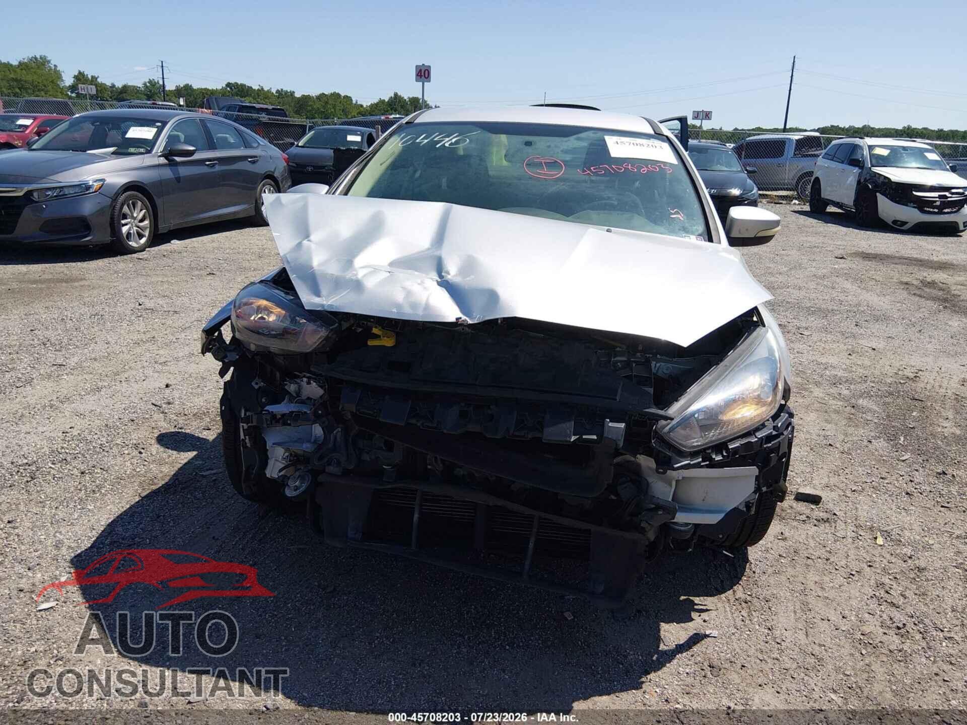 FORD FOCUS 2015 - 1FADP3F28FL329792