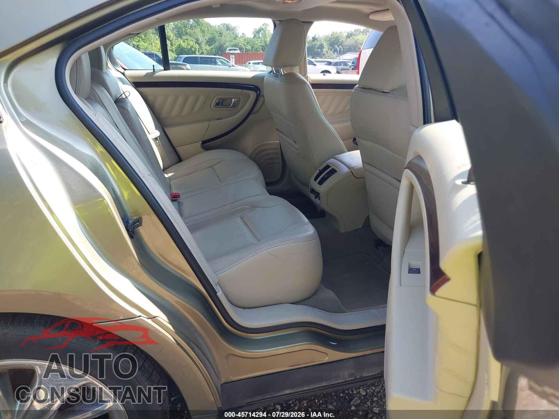 FORD TAURUS 2012 - 1FAHP2JW4CG113660