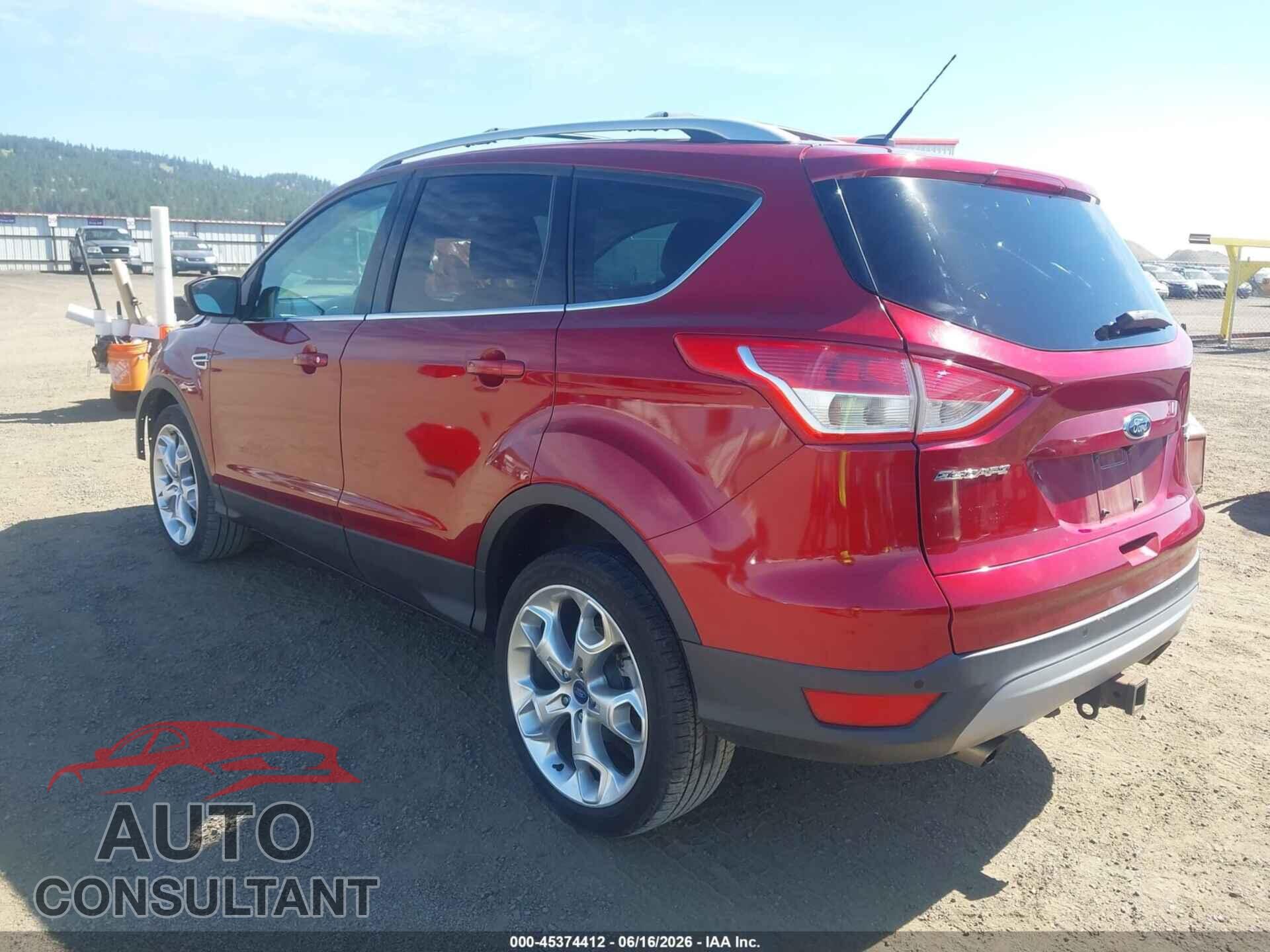 FORD ESCAPE 2013 - 1FMCU9J9XDUD55478