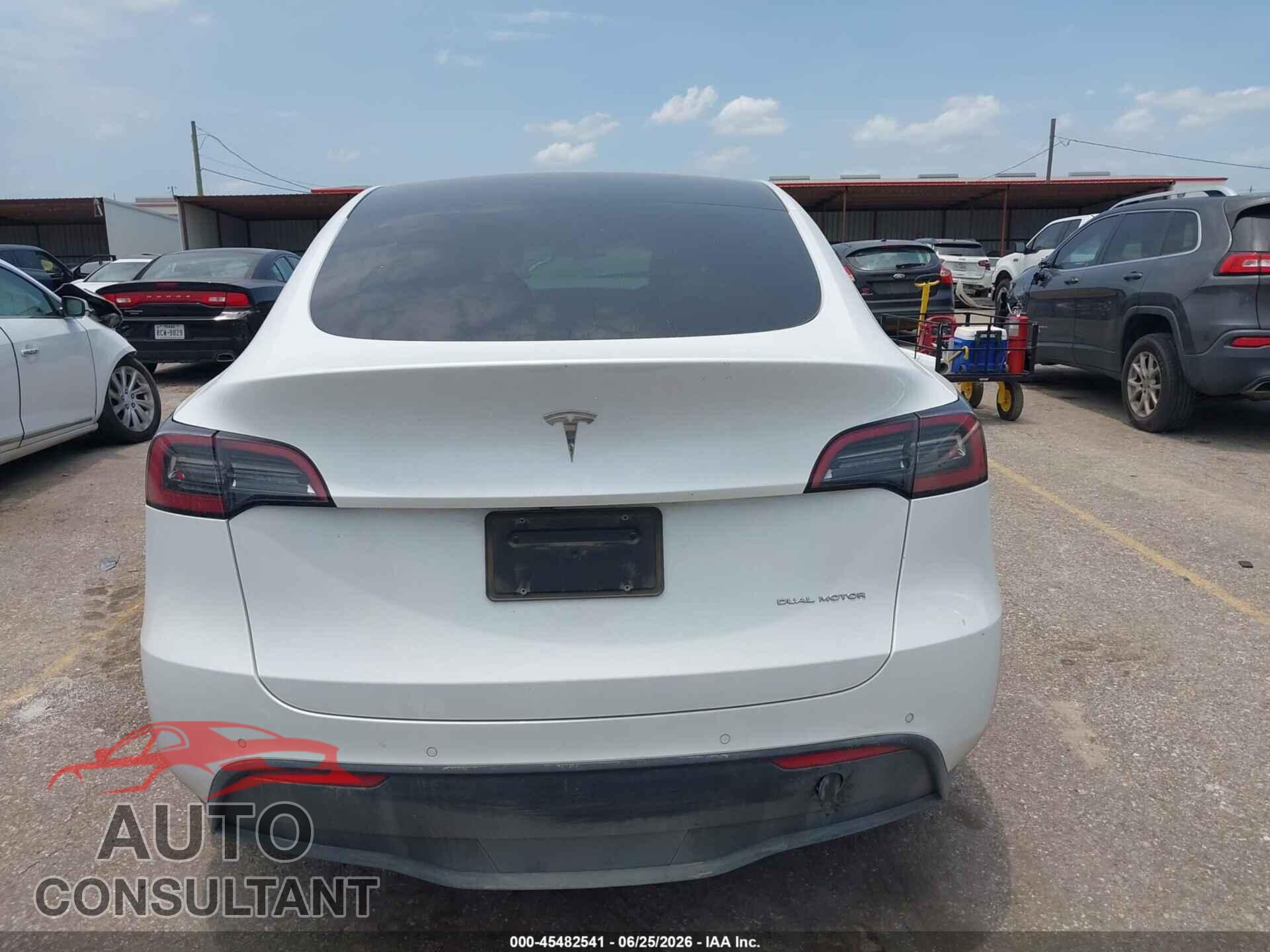 TESLA MODEL Y 2022 - 7SAYGDEEXNA015513