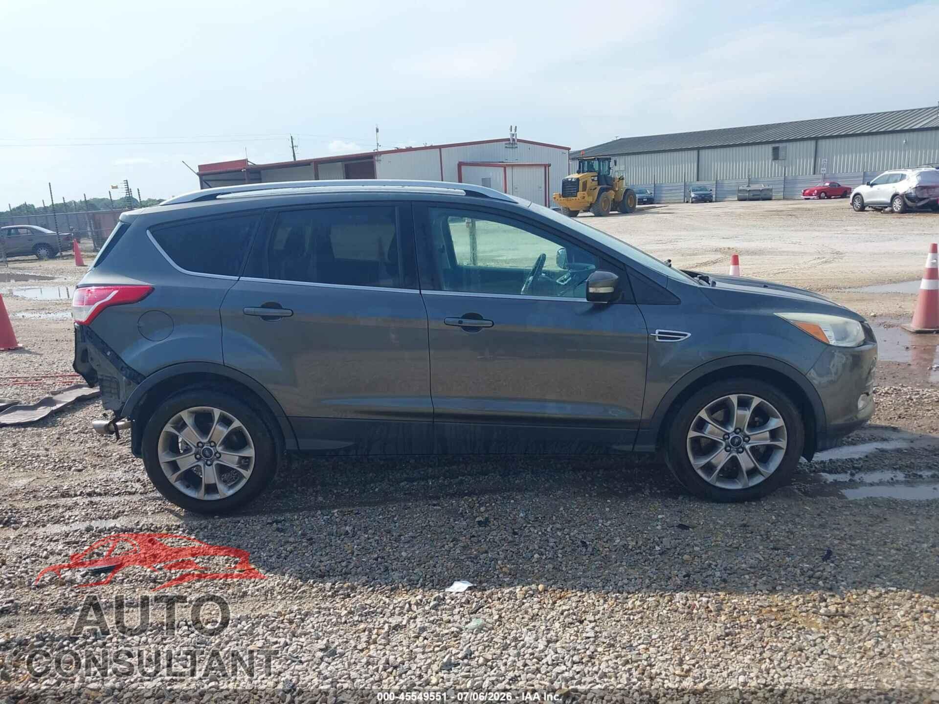 FORD ESCAPE 2015 - 1FMCU9J97FUC29291