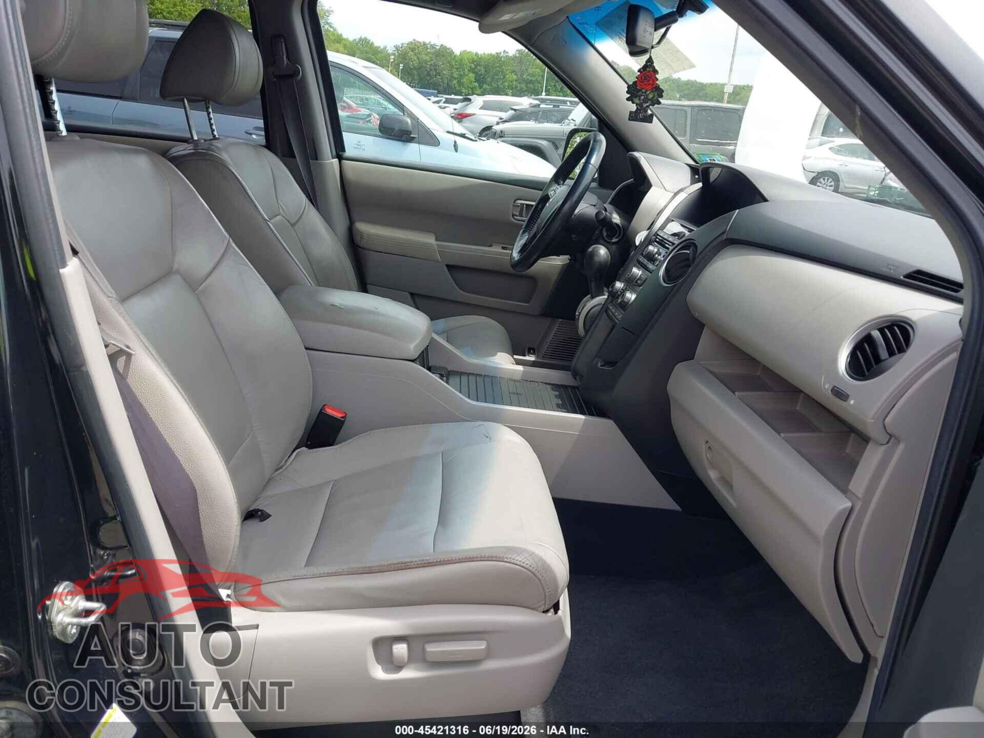 HONDA PILOT 2012 - 5FNYF4H50CB042926