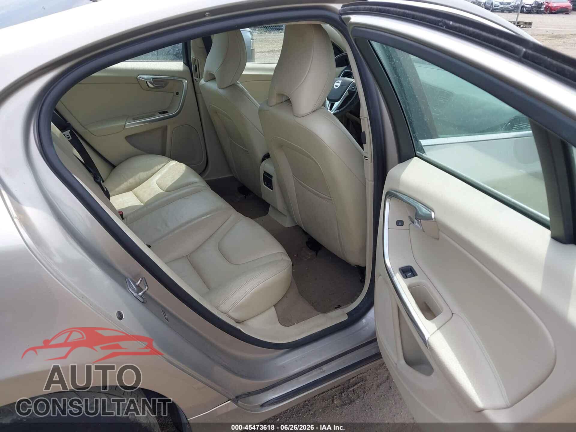 VOLVO S60 2014 - YV1612FS9E2293480
