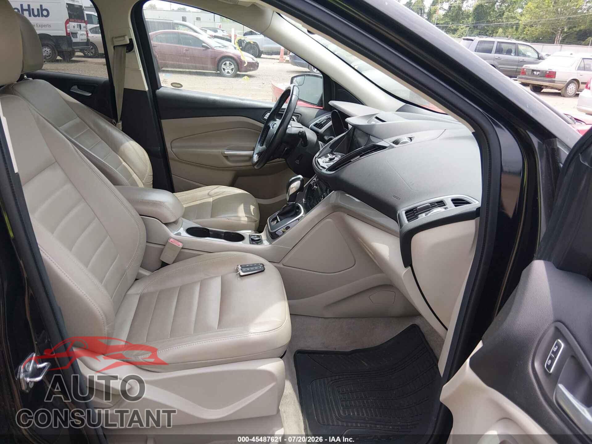 FORD ESCAPE 2013 - 1FMCU9H93DUB14027