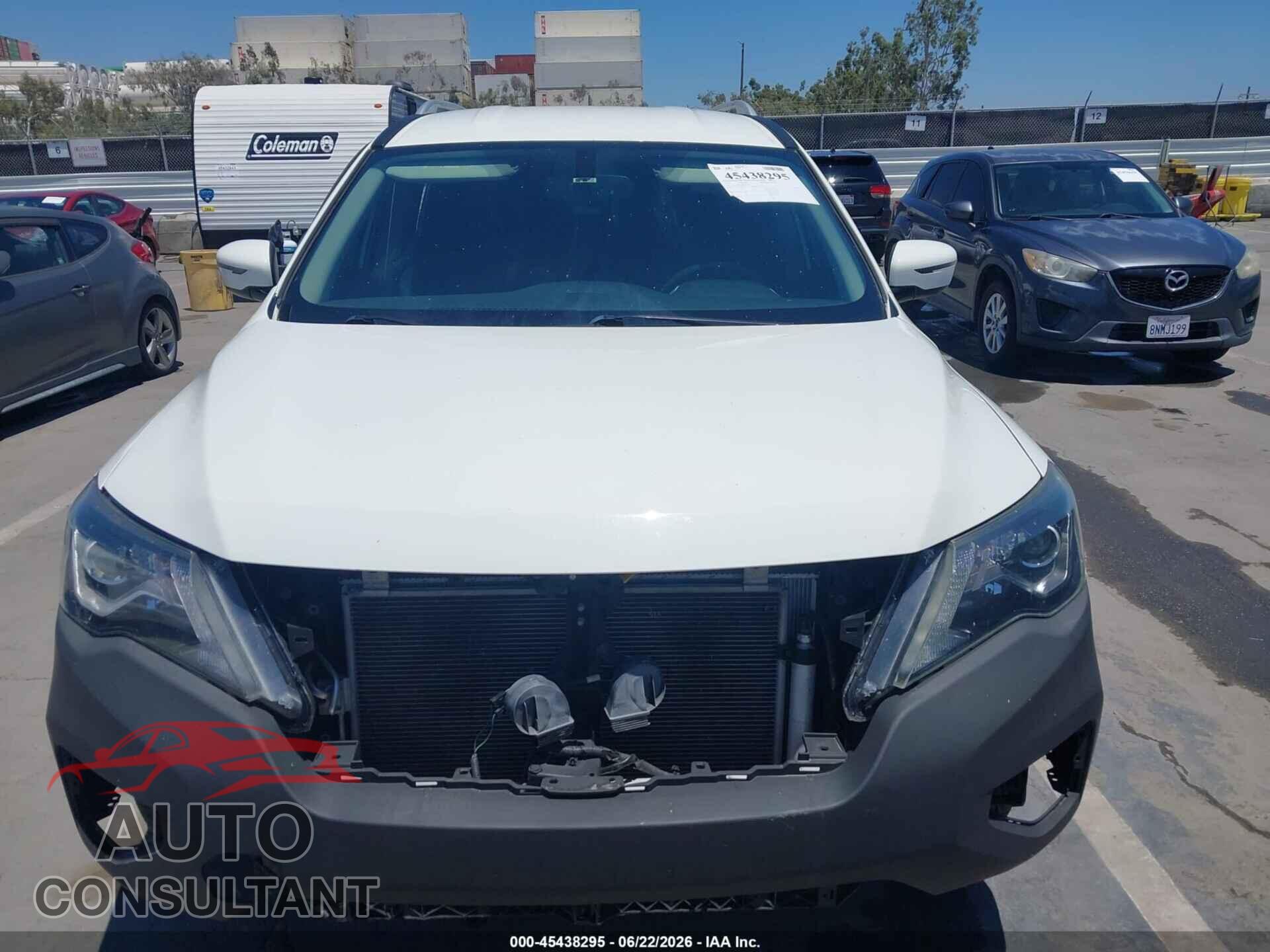 NISSAN PATHFINDER 2018 - 5N1DR2MN8JC603976