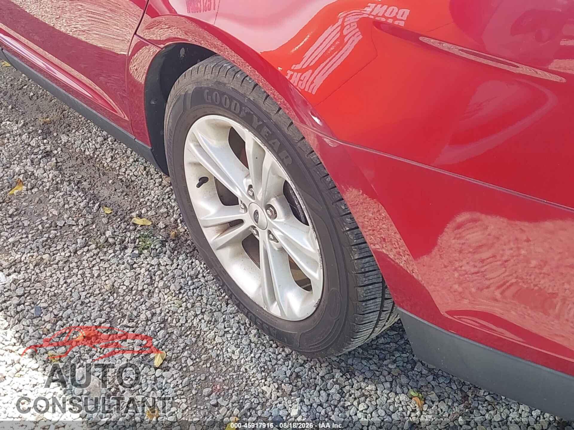 FORD TAURUS 2015 - 1FAHP2E87FG206804