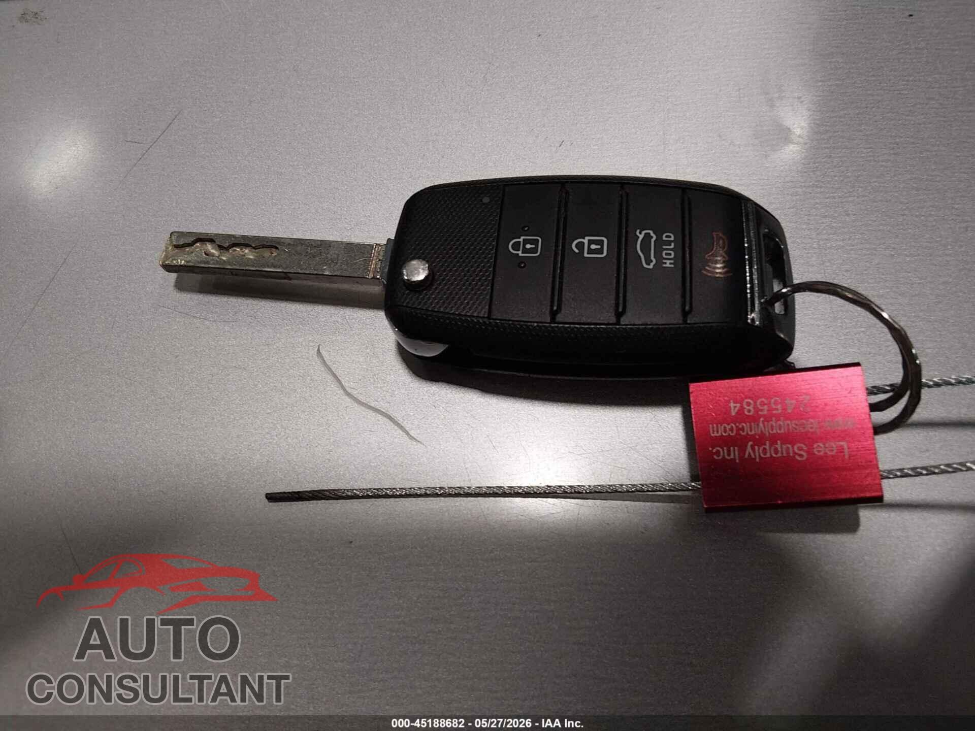 KIA OPTIMA 2016 - KNAGT4L30G5096306