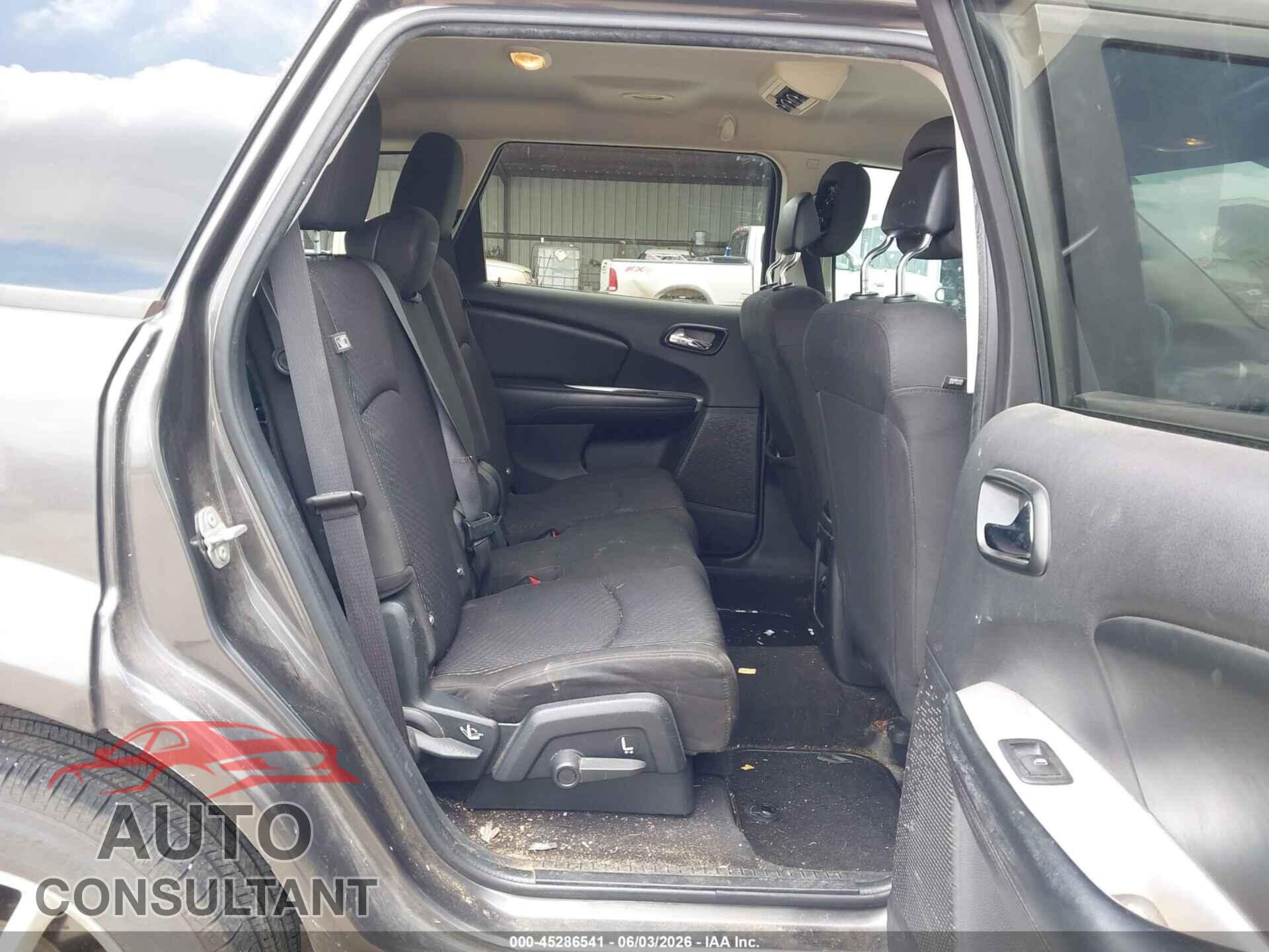 DODGE JOURNEY 2017 - 3C4PDCBB5HT527095