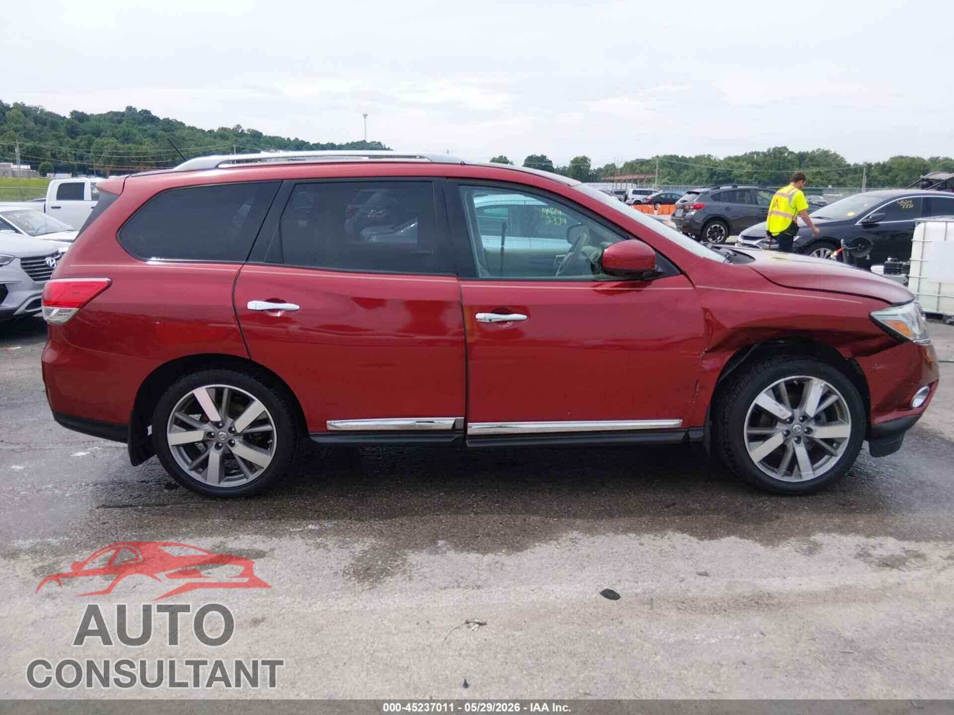NISSAN PATHFINDER 2014 - 5N1AR2MMXEC650104
