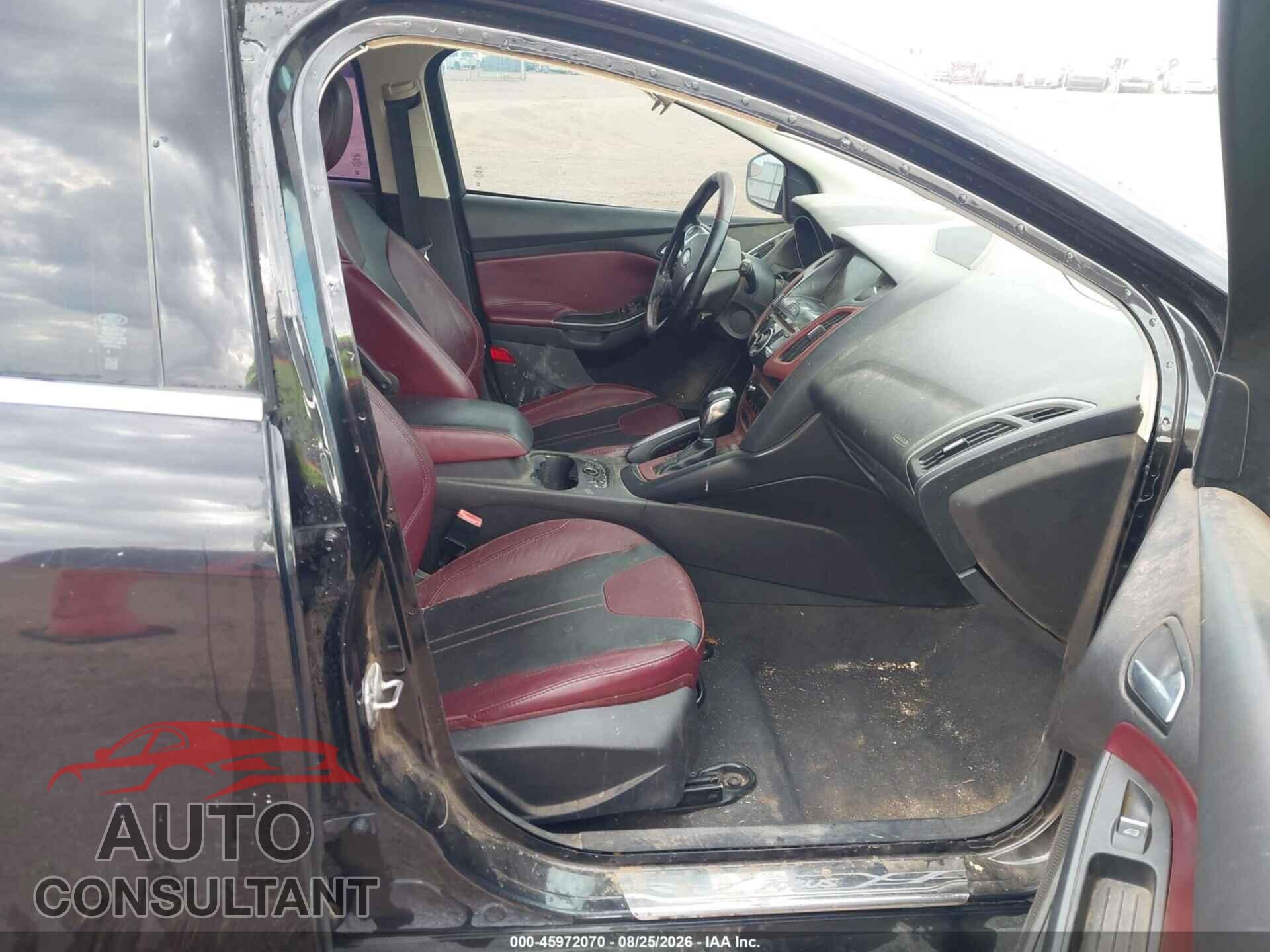 FORD FOCUS 2013 - 1FADP3N29DL307055
