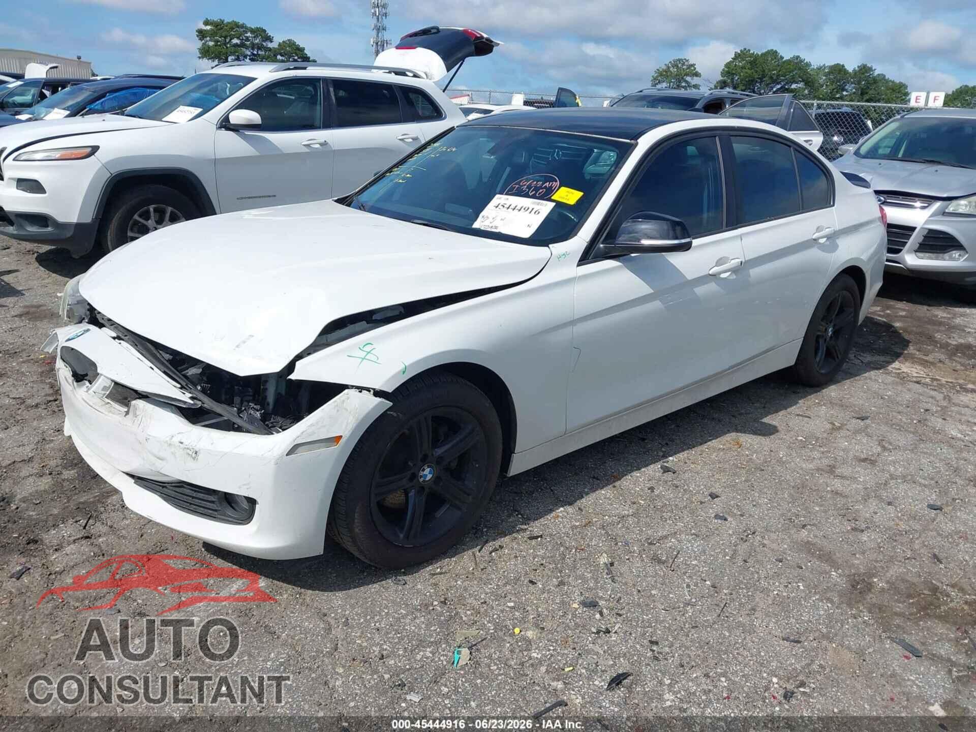 BMW 320I 2015 - WBA3C3G57FNT51679